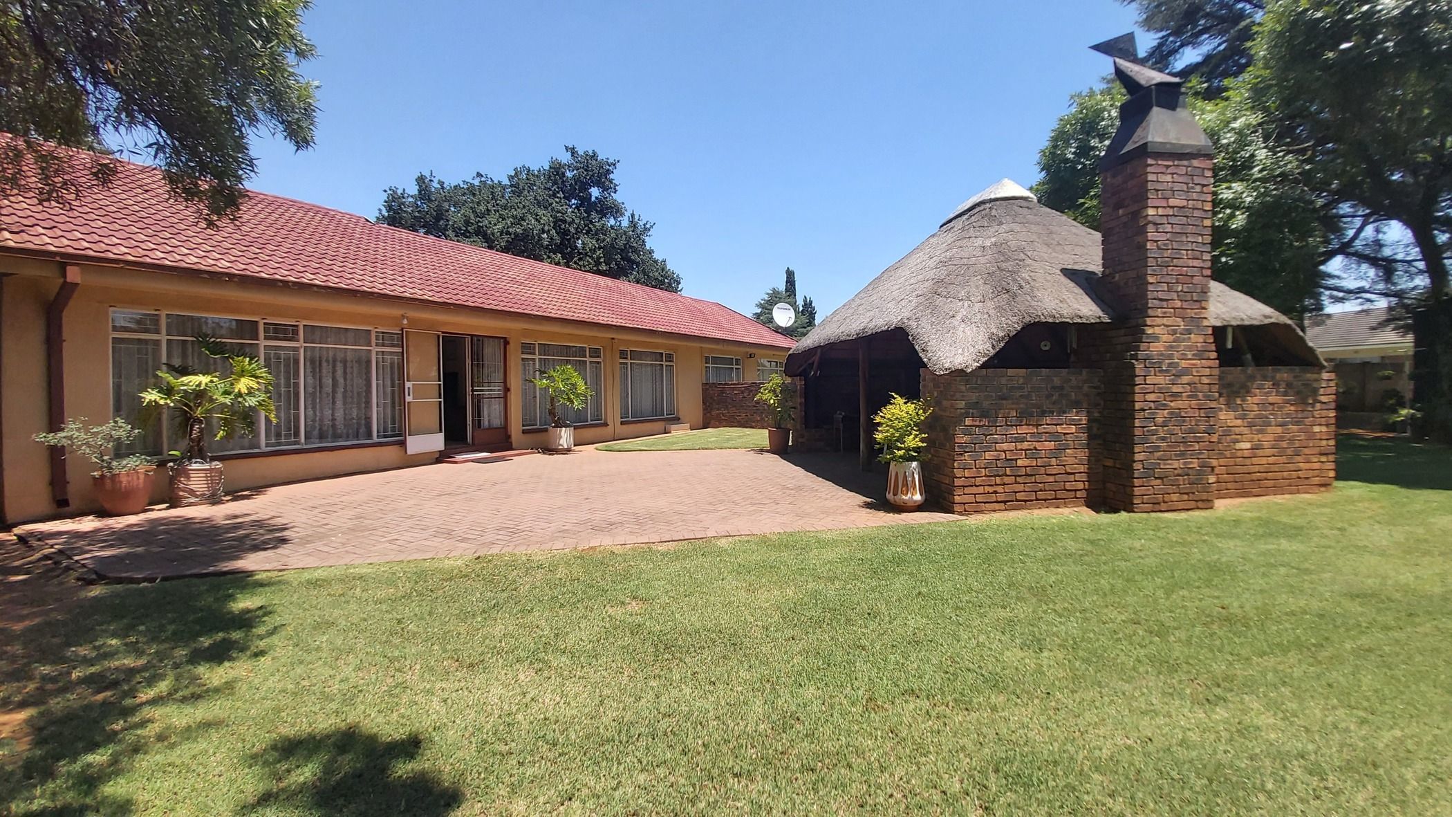 3 Bedroom House For Sale | Sonlandpark | 1VT1602375 | Pam Golding ...