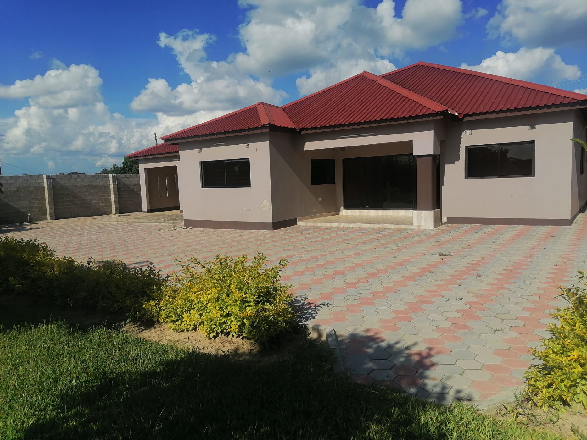 4-bedroom-house-to-rent-silverest-zambia-3za1603842-pam-golding