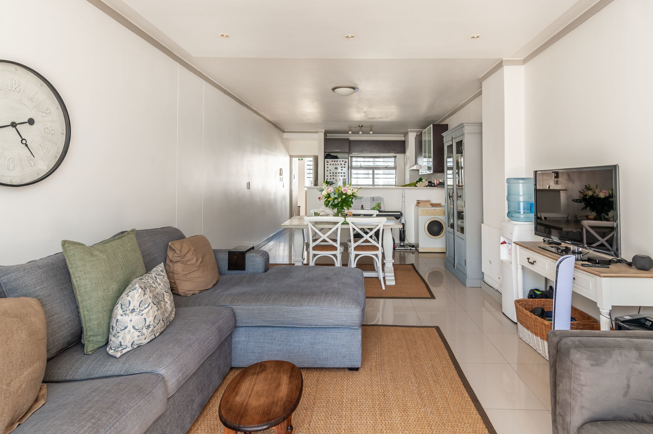 2 Bedroom Apartment For Sale Claremont (Cape Town) KW1604776 Pam