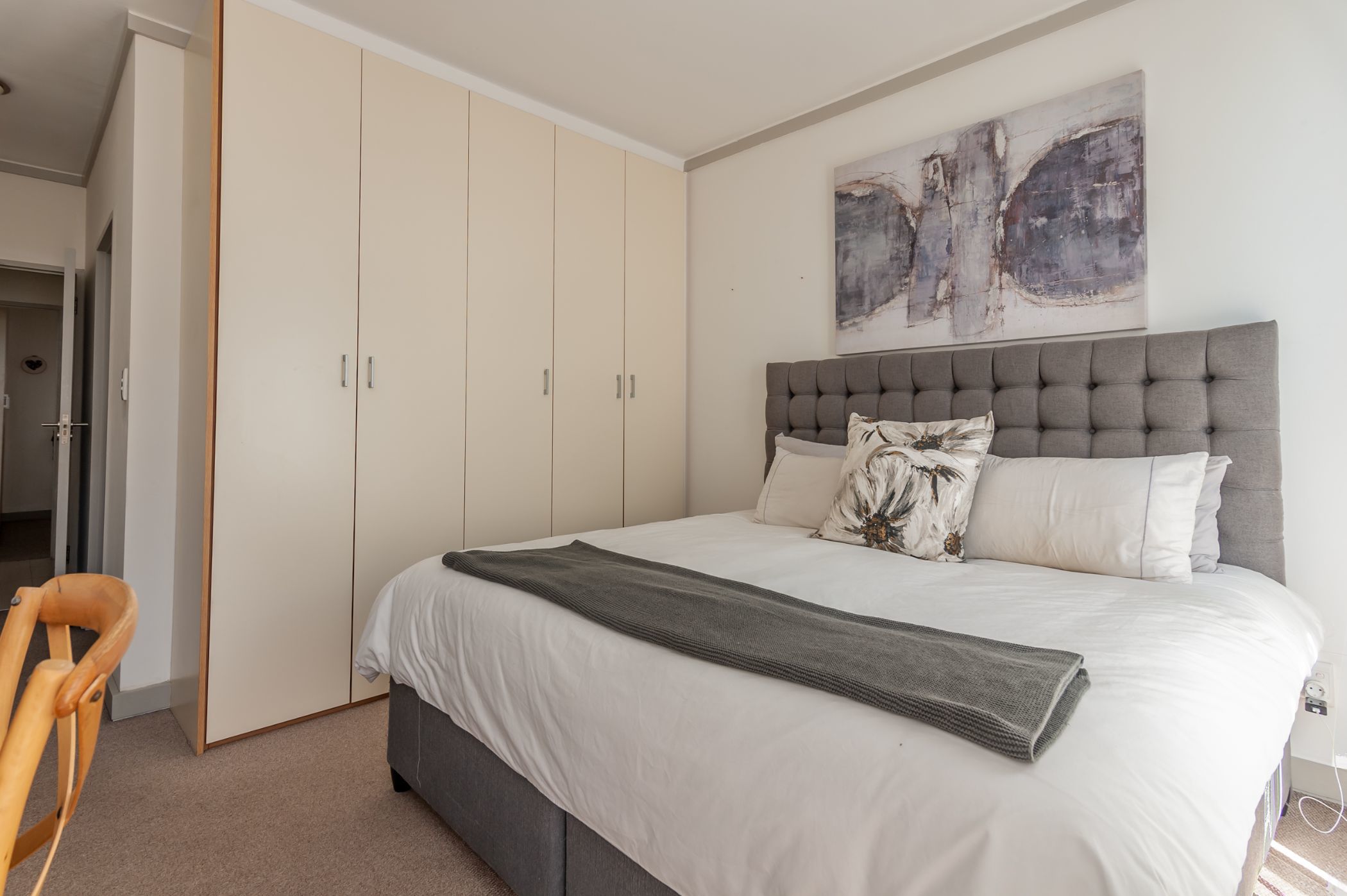 2 Bedroom Apartment For Sale Claremont (Cape Town) KW1604776 Pam