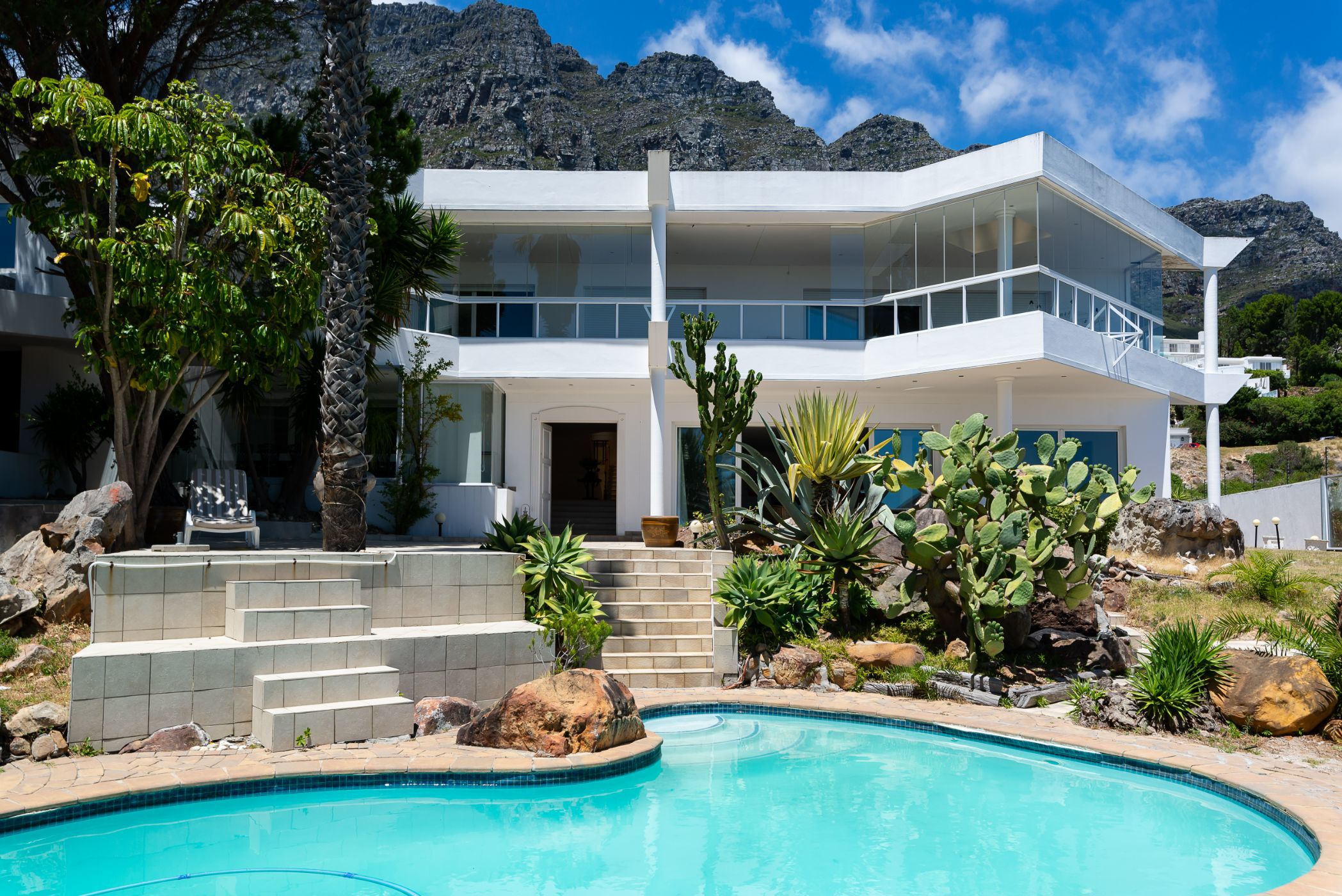 5 bedroom house for sale in Camps Bay