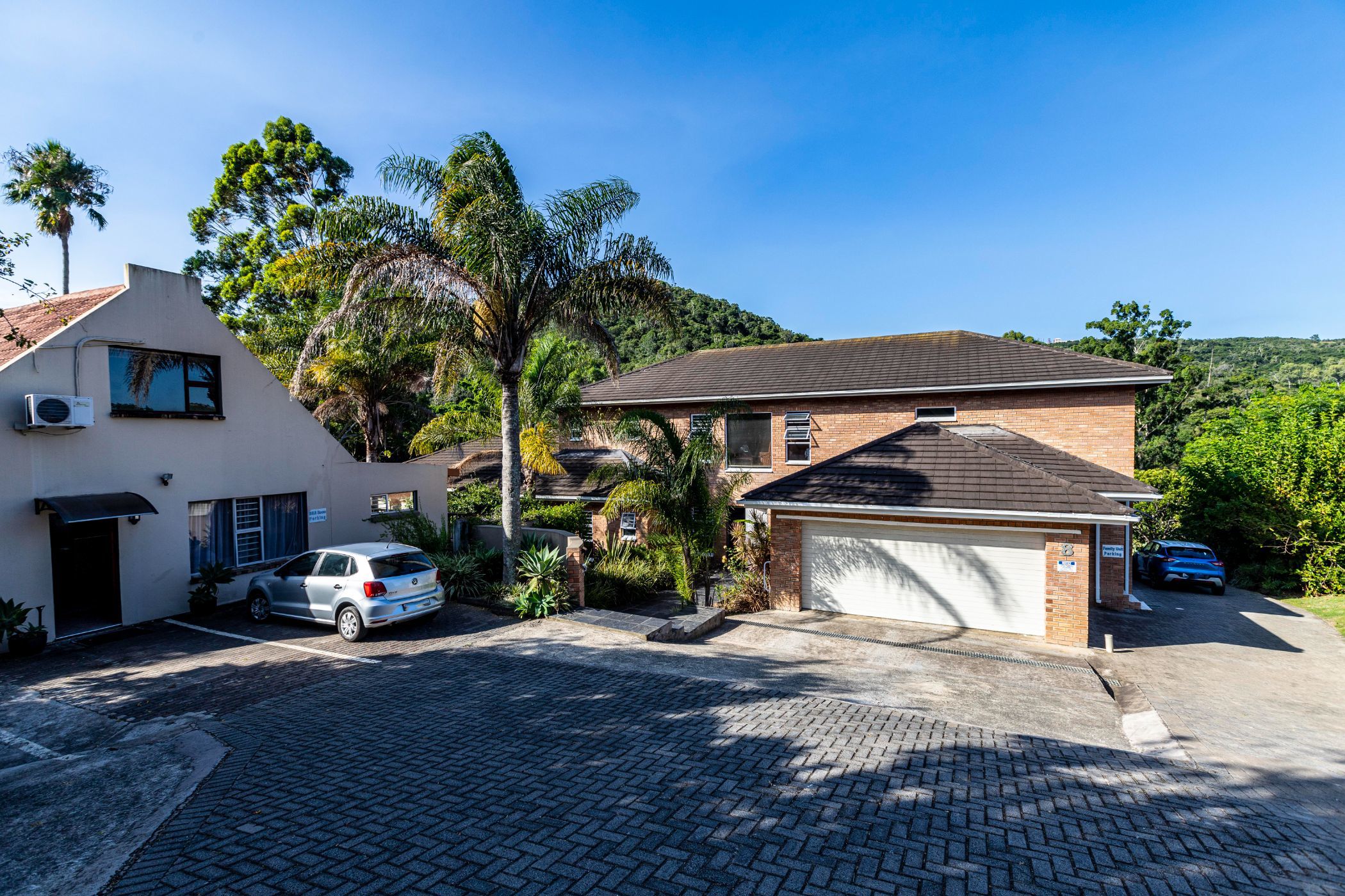 9 Bedroom House For Sale Dorchester Heights 1ET1603330 Pam