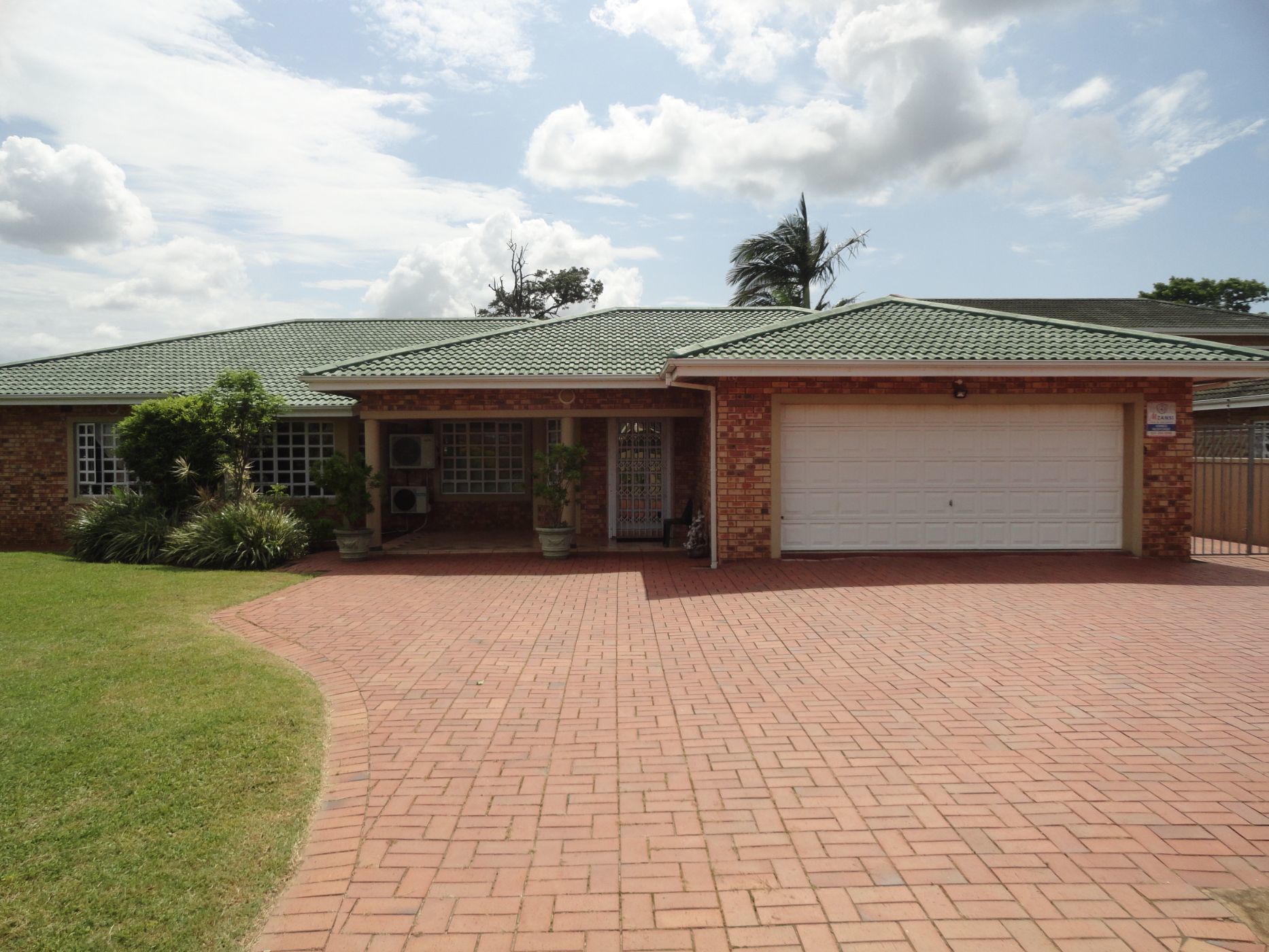 4 Bedroom House For Sale Mount 1MT1603791 Pam Golding