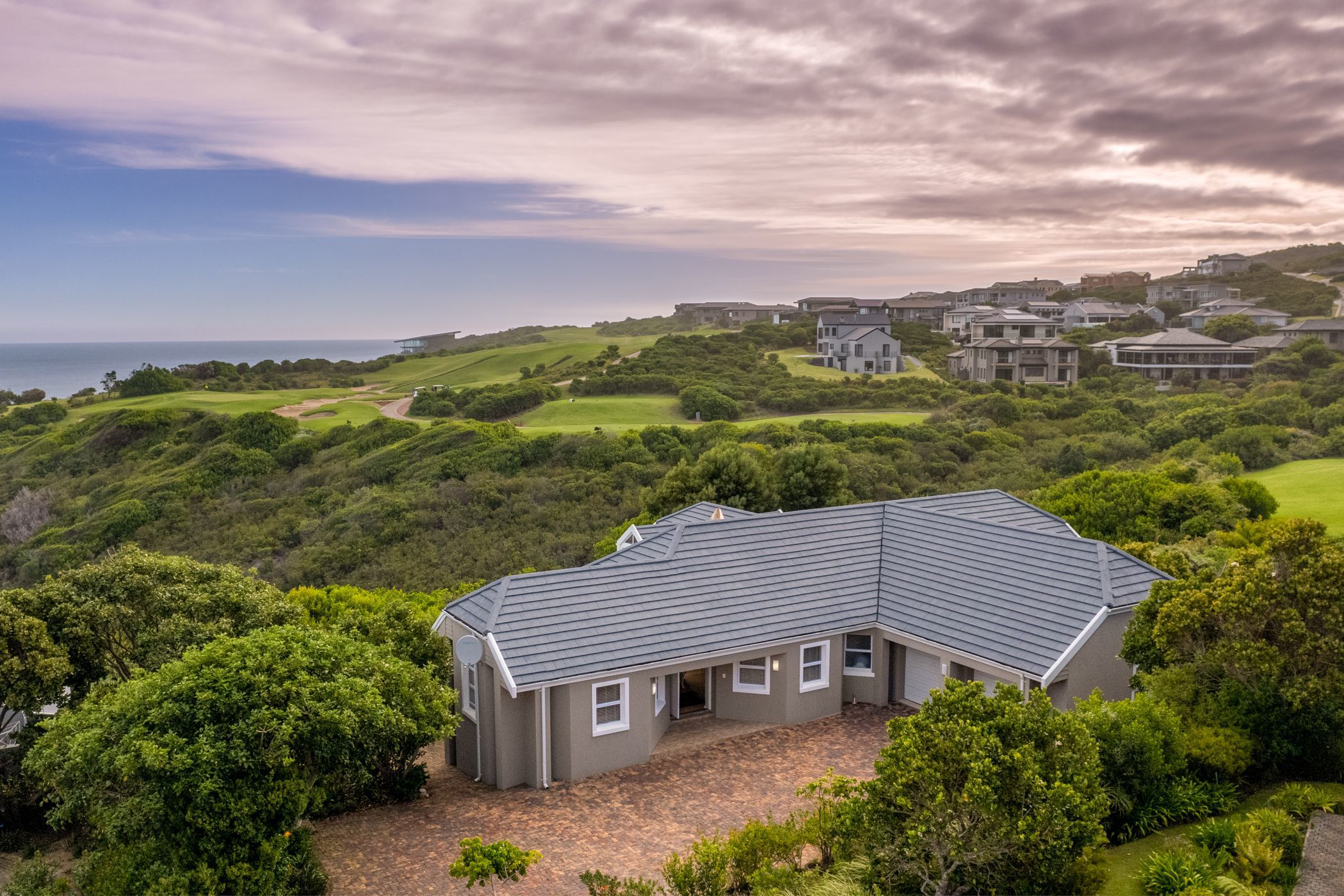 4 Bedroom Doublestorey House For Sale Pezula Golf Estate