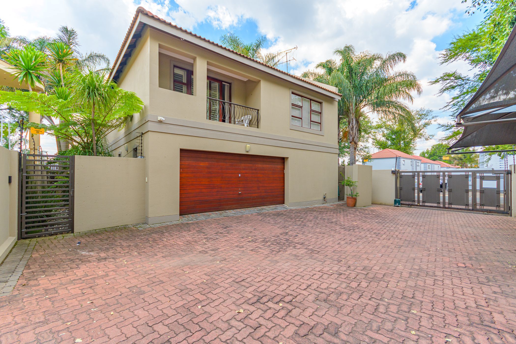 4 Bedroom Cluster House For Sale Glenhazel BED1609032 Pam Golding