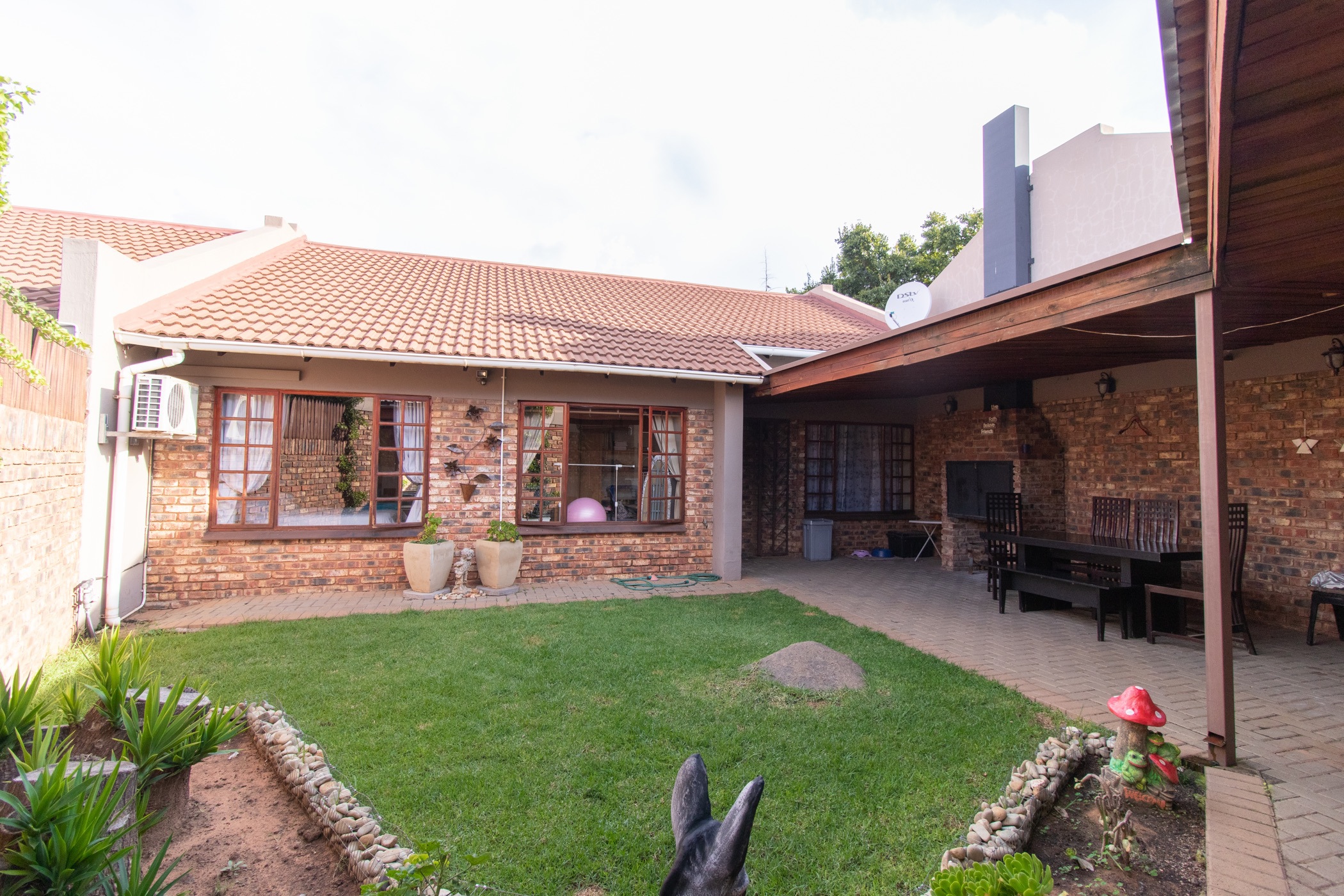 3 Bedroom Townhouse For Sale Langenhovenpark 1BX1607501 Pam