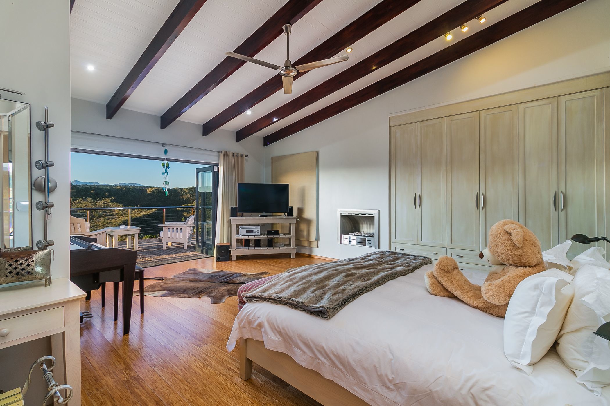 6 Bedroom House For Sale Cola Beach 1SH1608796 Pam Golding Properties