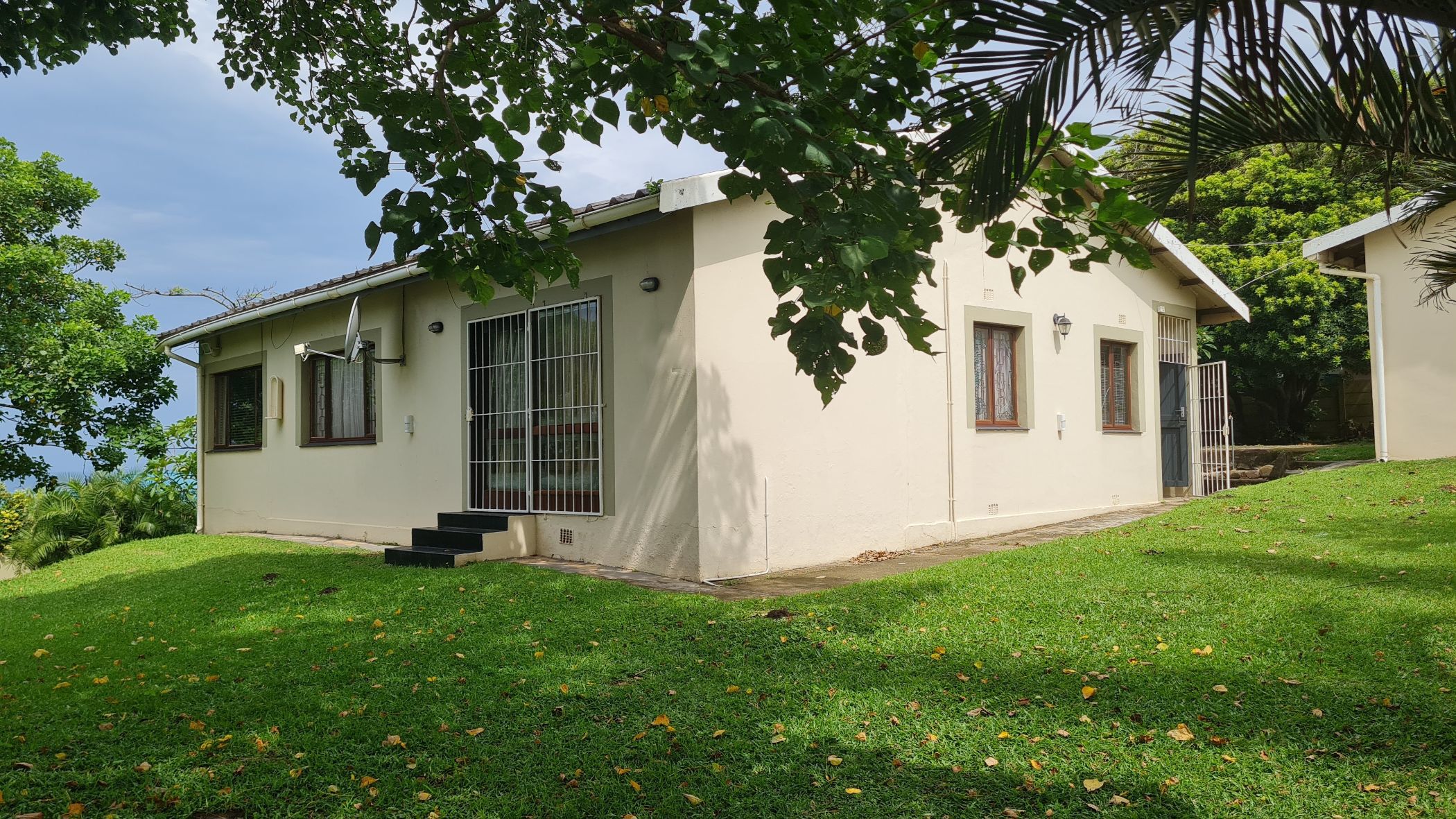 3 Bedroom House For Sale Port Edward 1PD1607736 Pam Golding