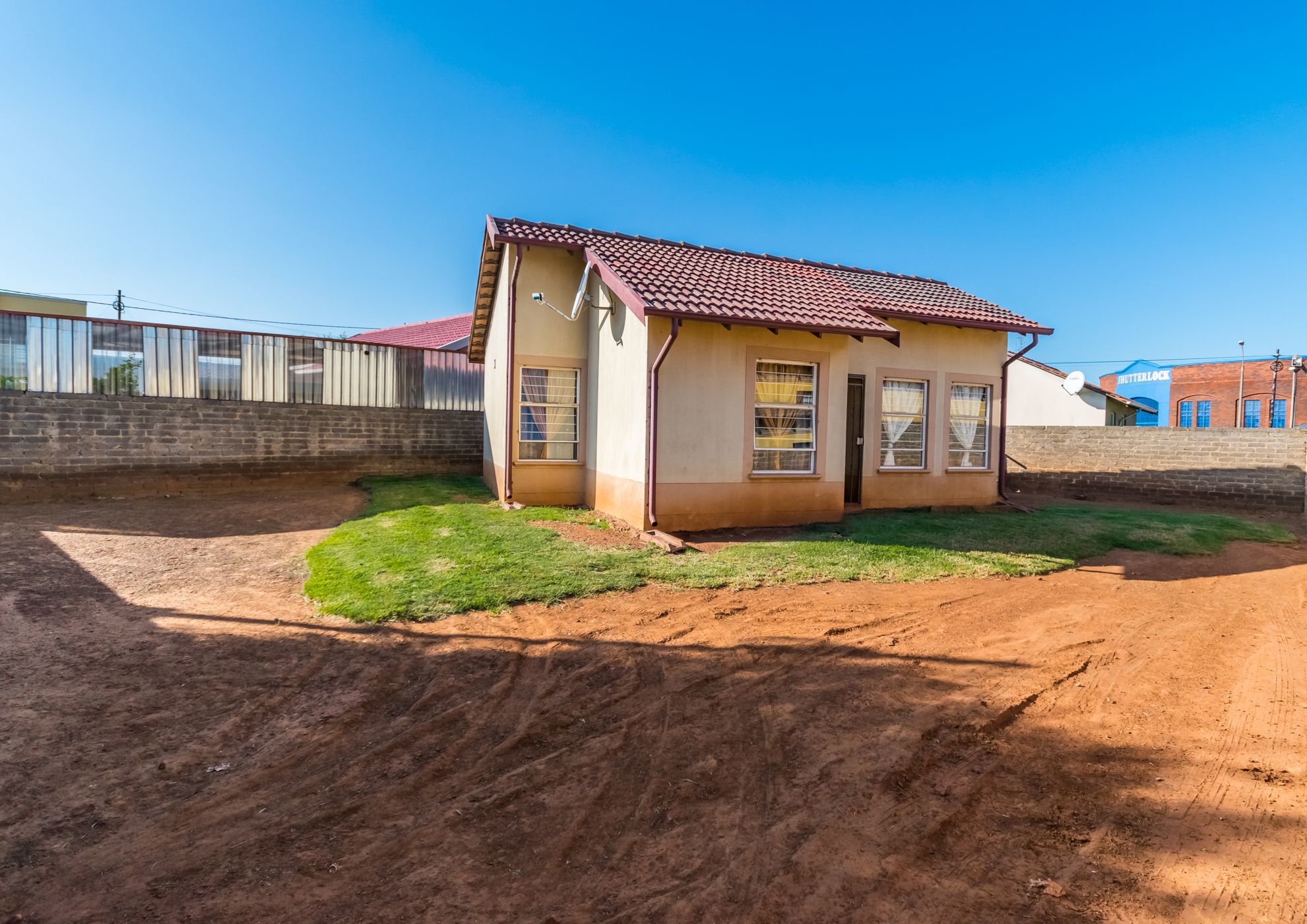 2 Bedroom House For Sale Bank Assisted Sale by Standard Bank