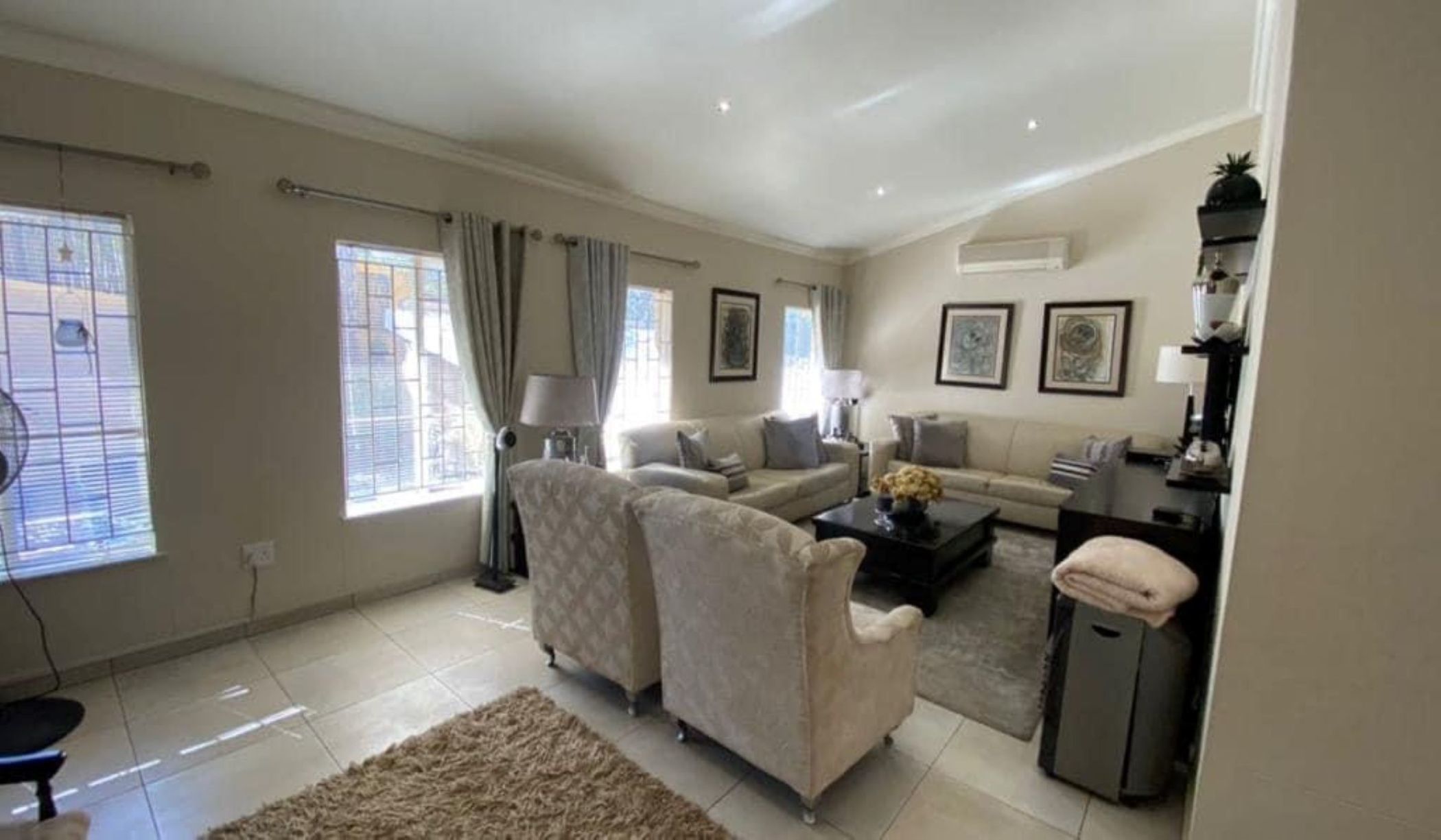 4 bedroom house for sale in Eros Park (Namibia)