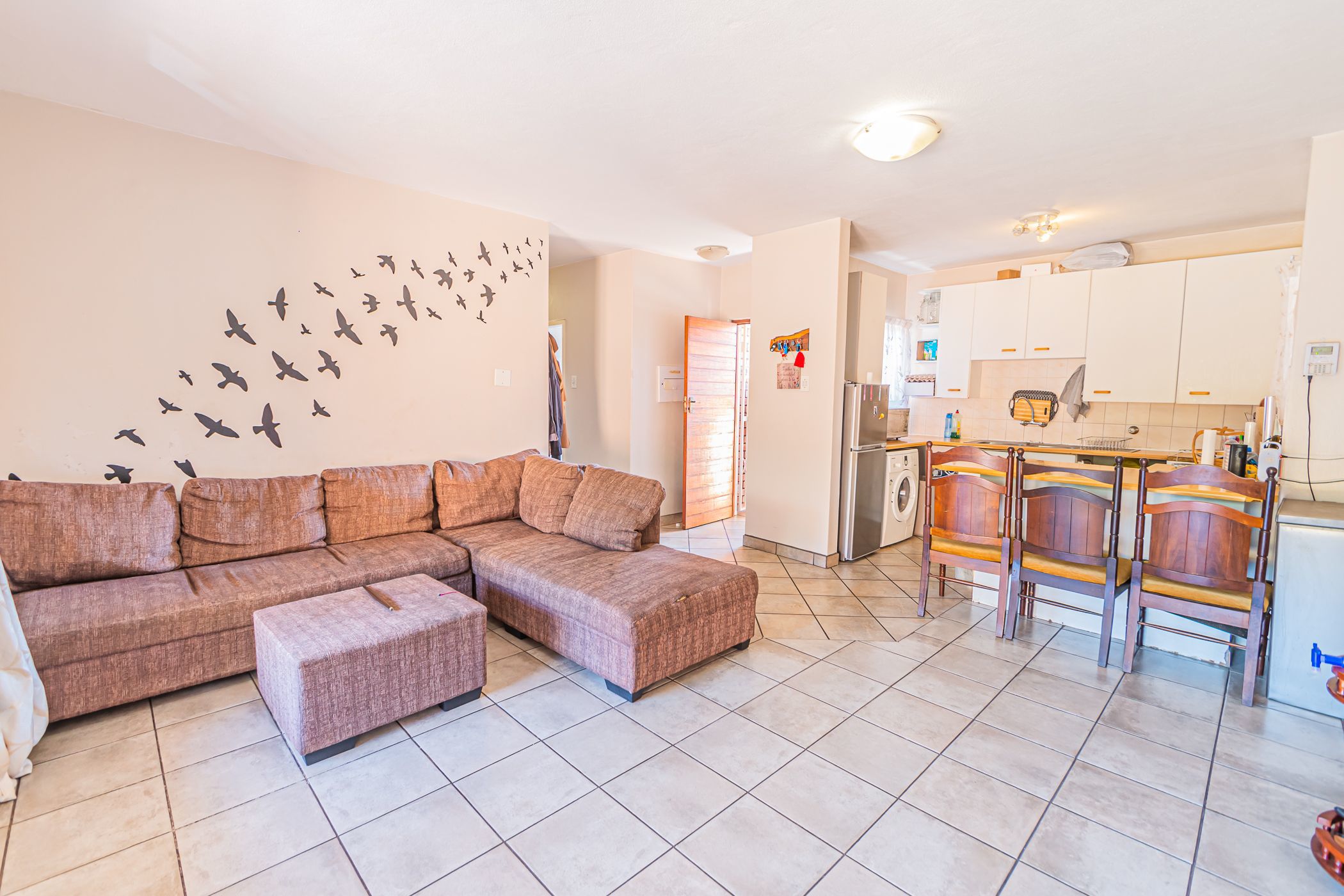 3 Bedroom Apartment For Sale Newlands (Pretoria East) PT1606476