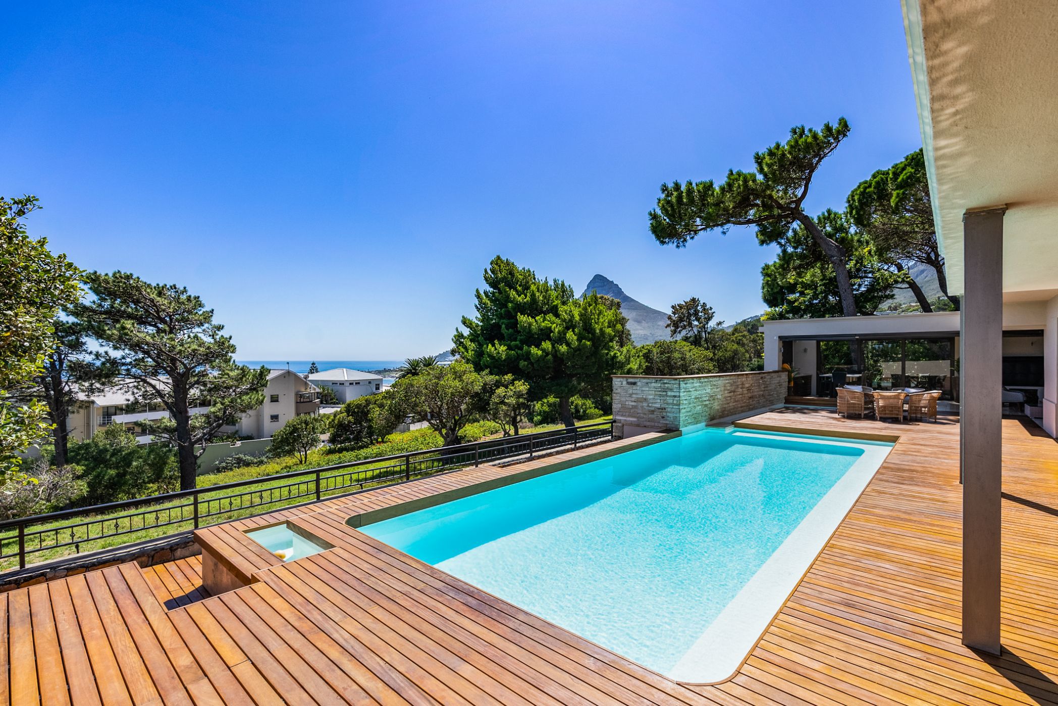 4 Bedroom House For Sale Camps Bay AS1607347 Pam Golding Properties