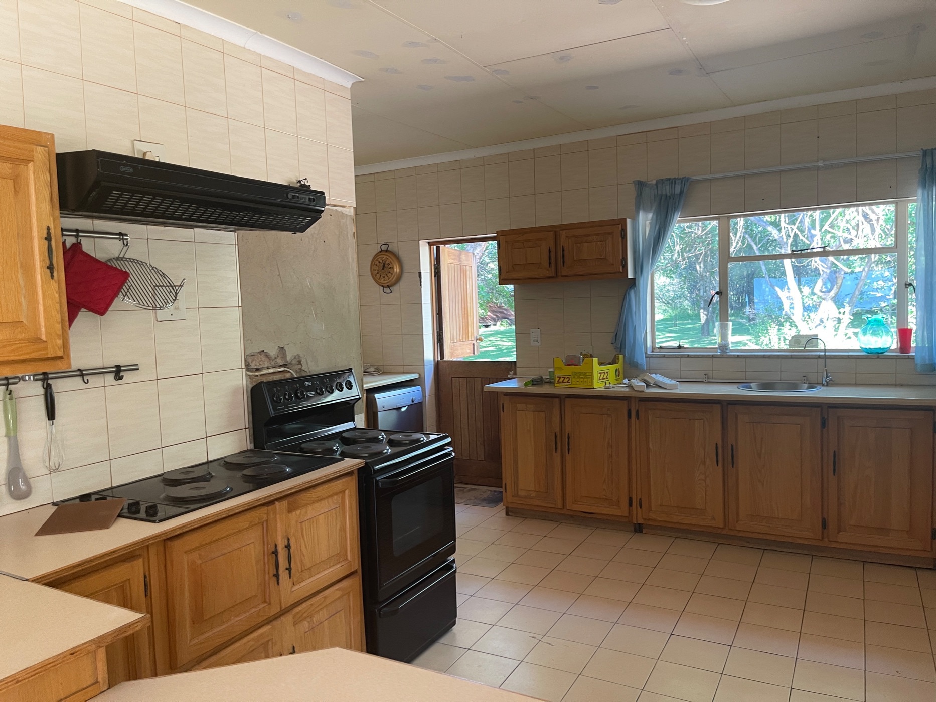 8 Guest Room Game Lodge For Sale Hammanskraal PTM1609694 Pam Golding Properties