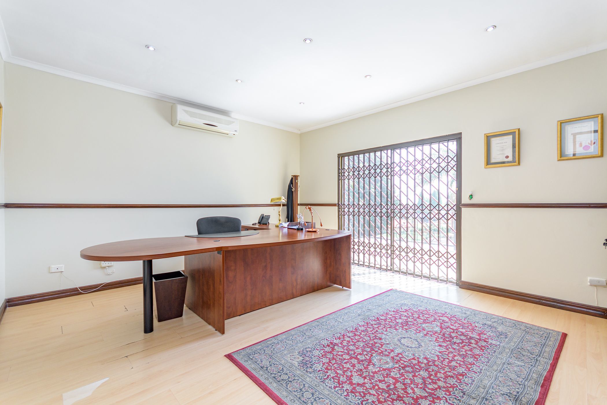 992 m2 Commercial Office For Sale Bedfordview BED1608095 Pam