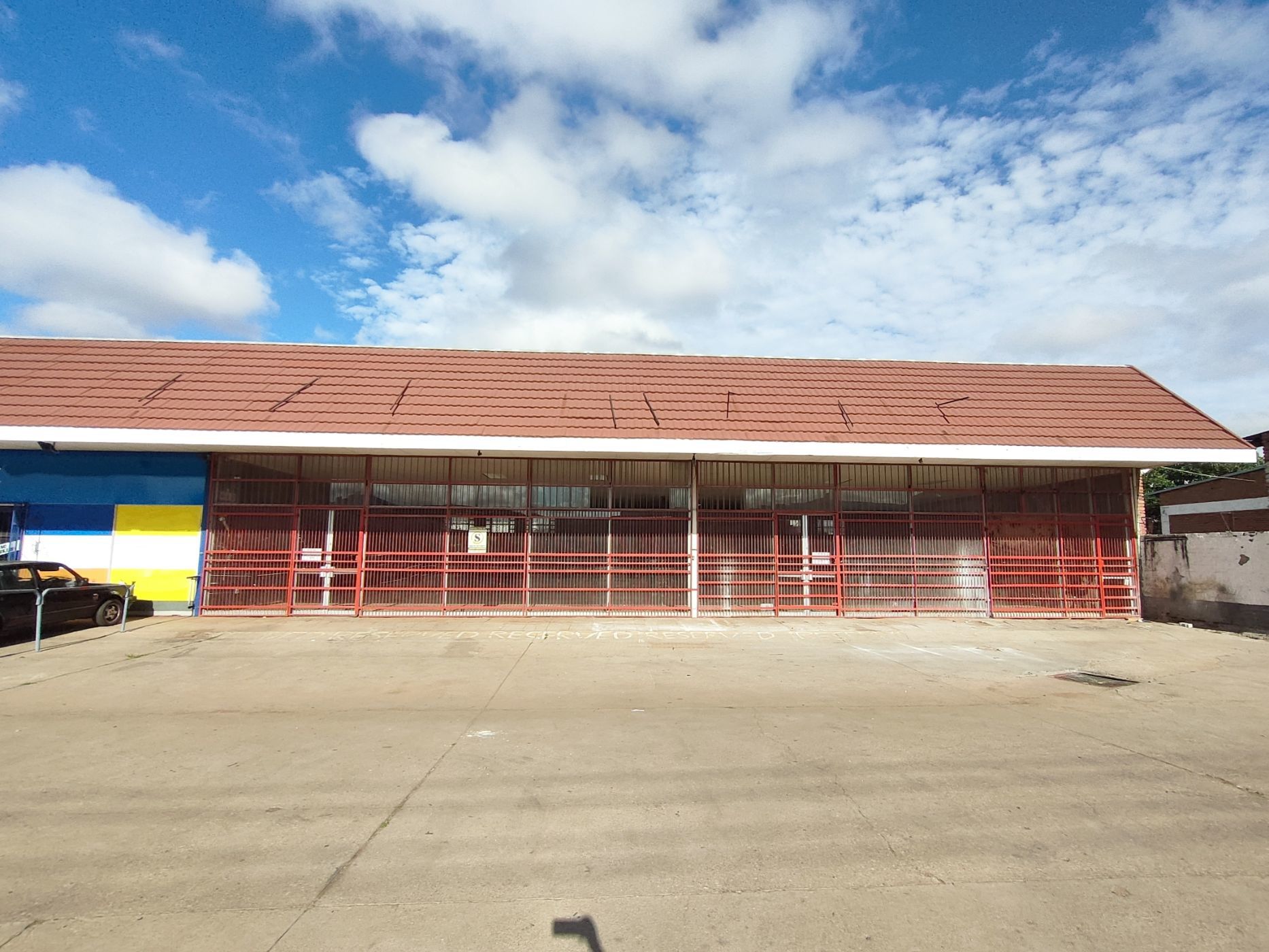 2141 m&sup2; commercial building for sale in Polokwane Central