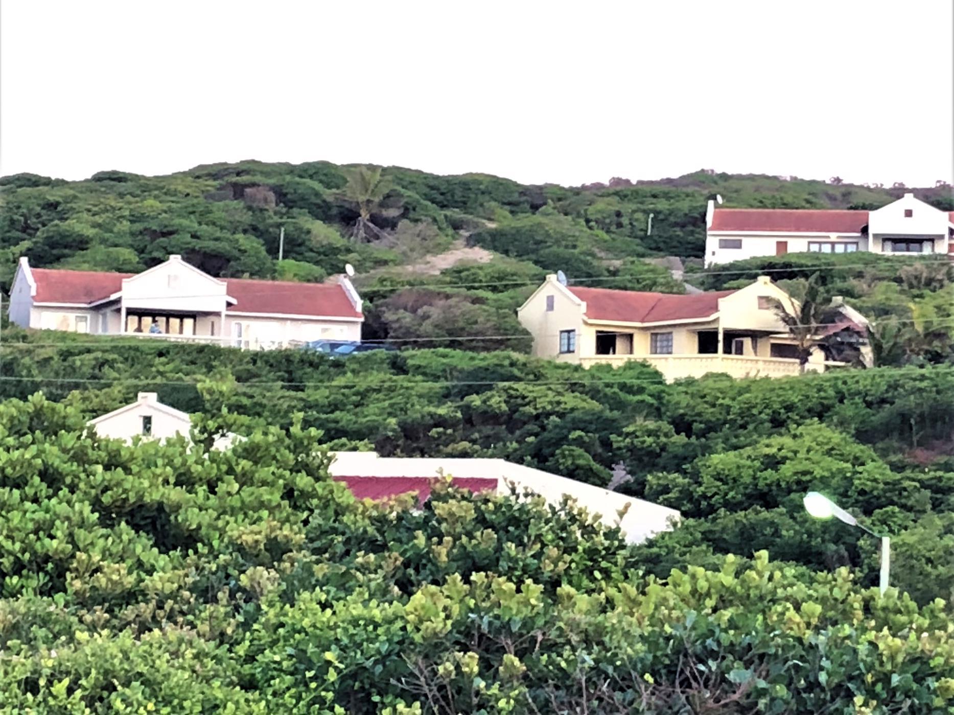 Share of 34 guest room beach resort for sale in Praia de Xai Xai (Mozambique)