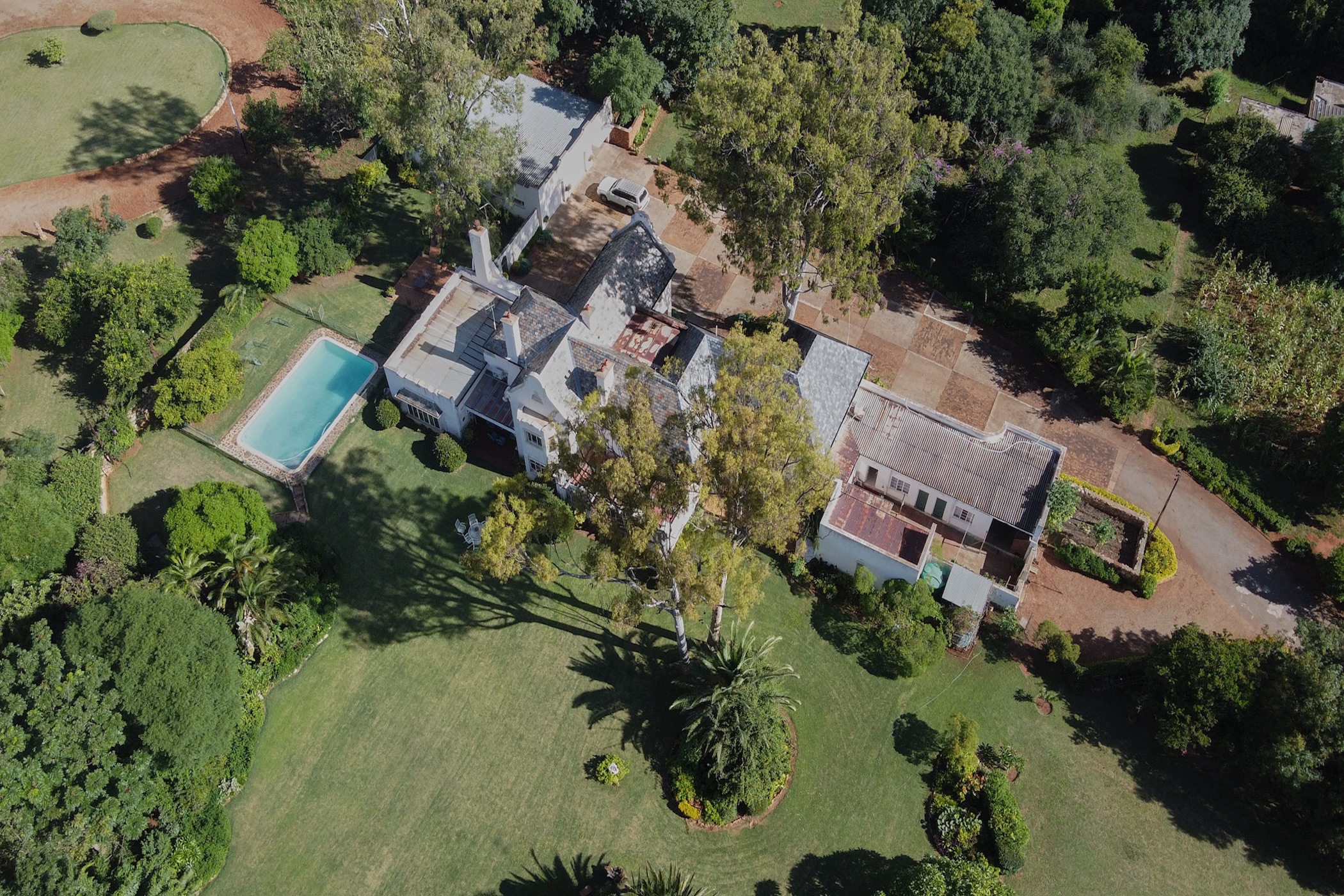 6 Bedroom House For Sale Bulawayo (Zimbabwe) 3ZB1608880 Pam