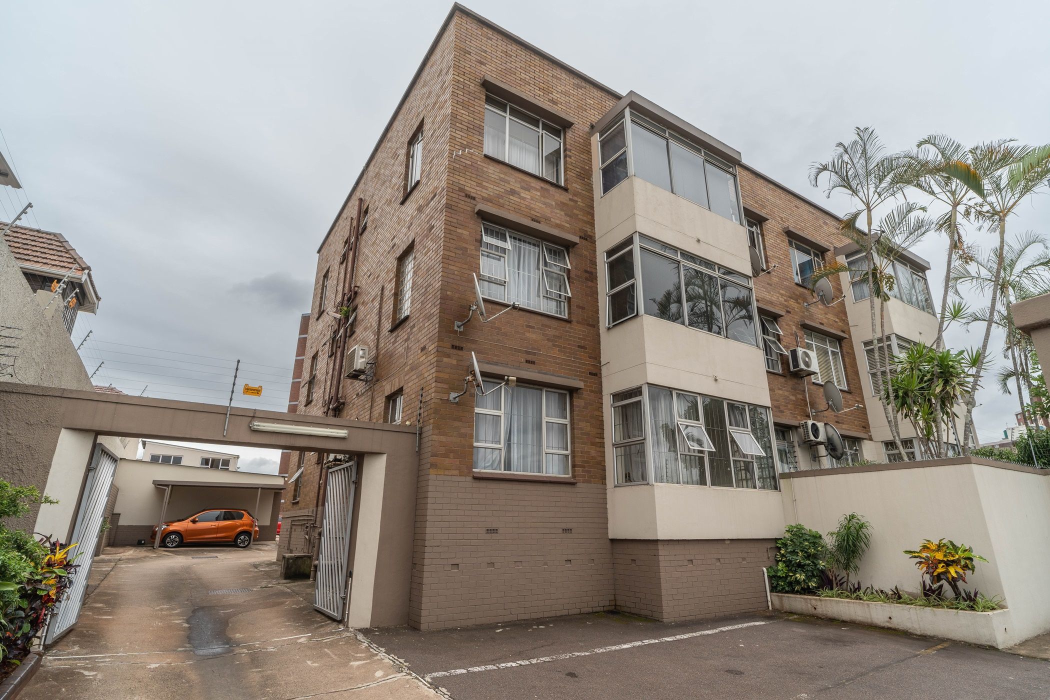 2 Bedroom Apartment For Sale Westridge (Durban) 1DA1607055 Pam