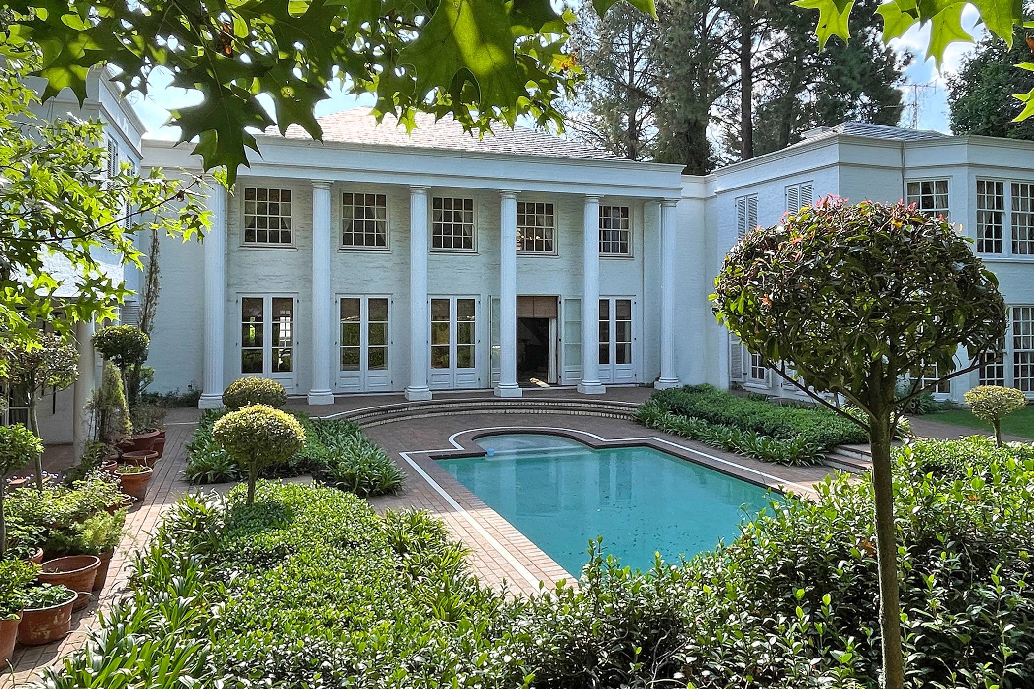 5 Bedroom House For Sale Hyde Park (Sandton) HP1606422 Pam