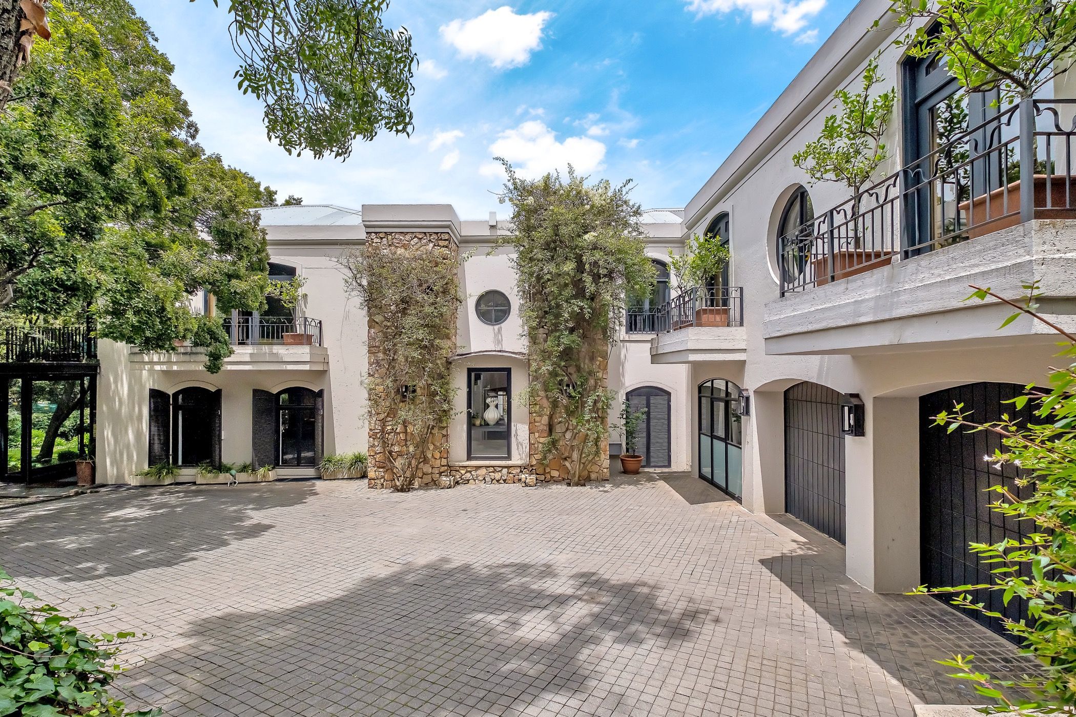 4 Bedroom House For Sale Westcliff (Johannesburg) HP1603831 Pam