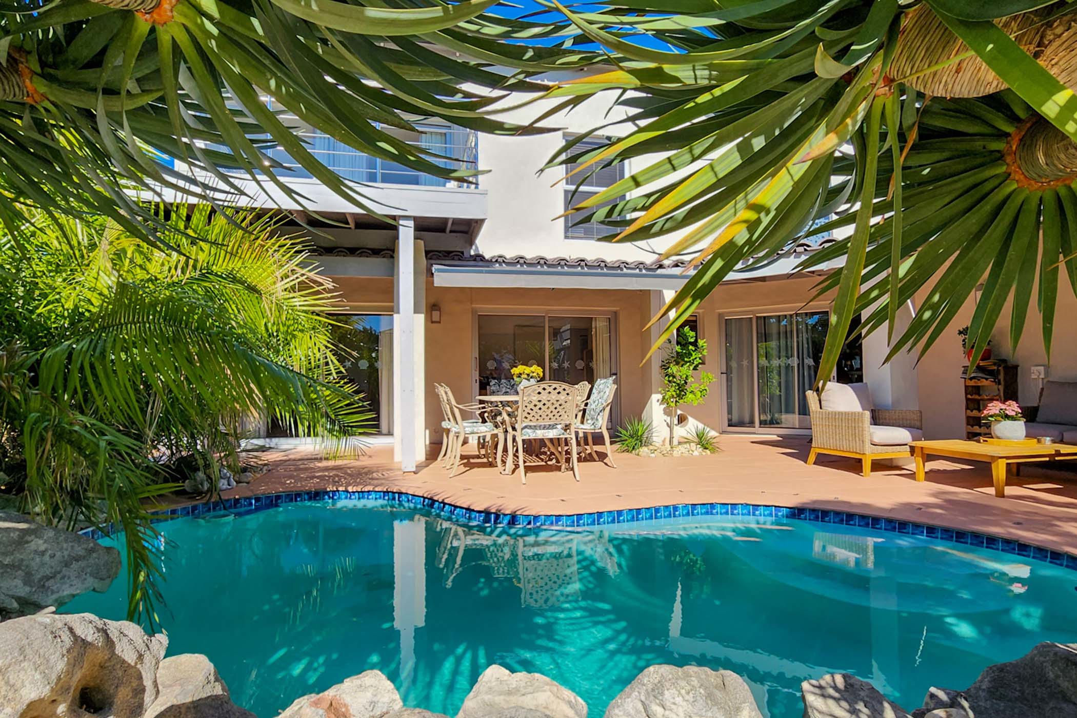 4 Bedroom Doublestorey House For Sale Sunset Beach (Cape Town