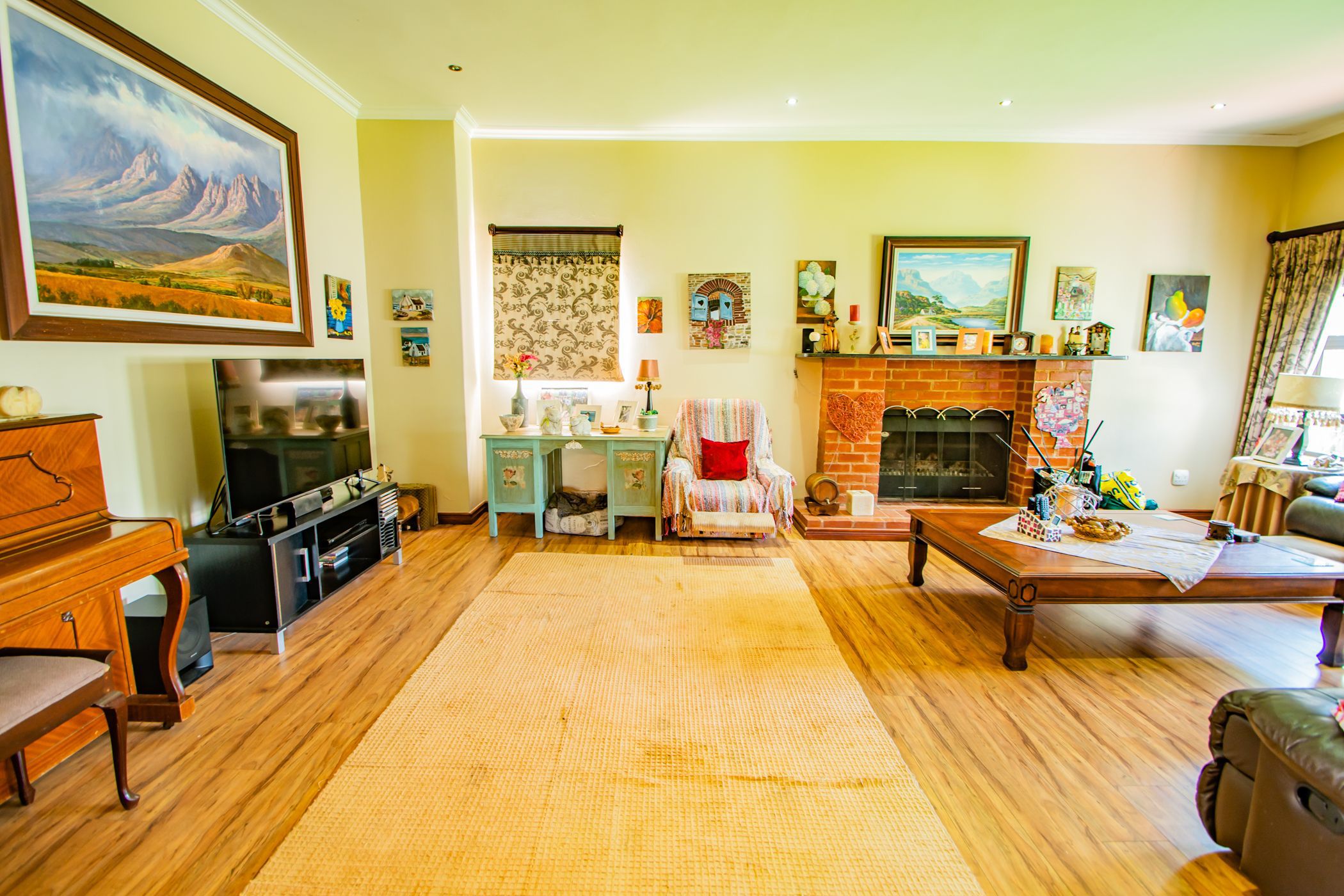 5 Bedroom House For Sale Silver Lakes Golf Estate PT1593929 Pam Golding Properties