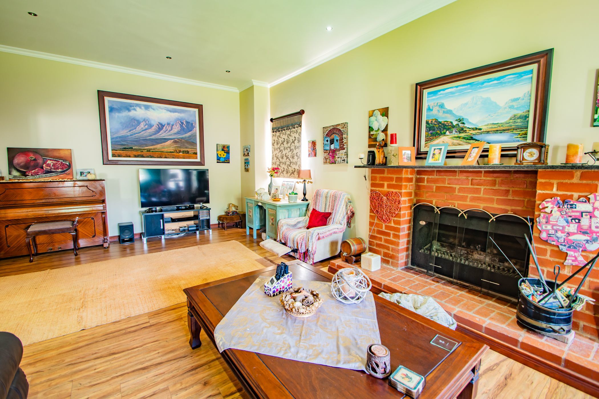 5 Bedroom House For Sale Silver Lakes Golf Estate PT1593929 Pam Golding Properties