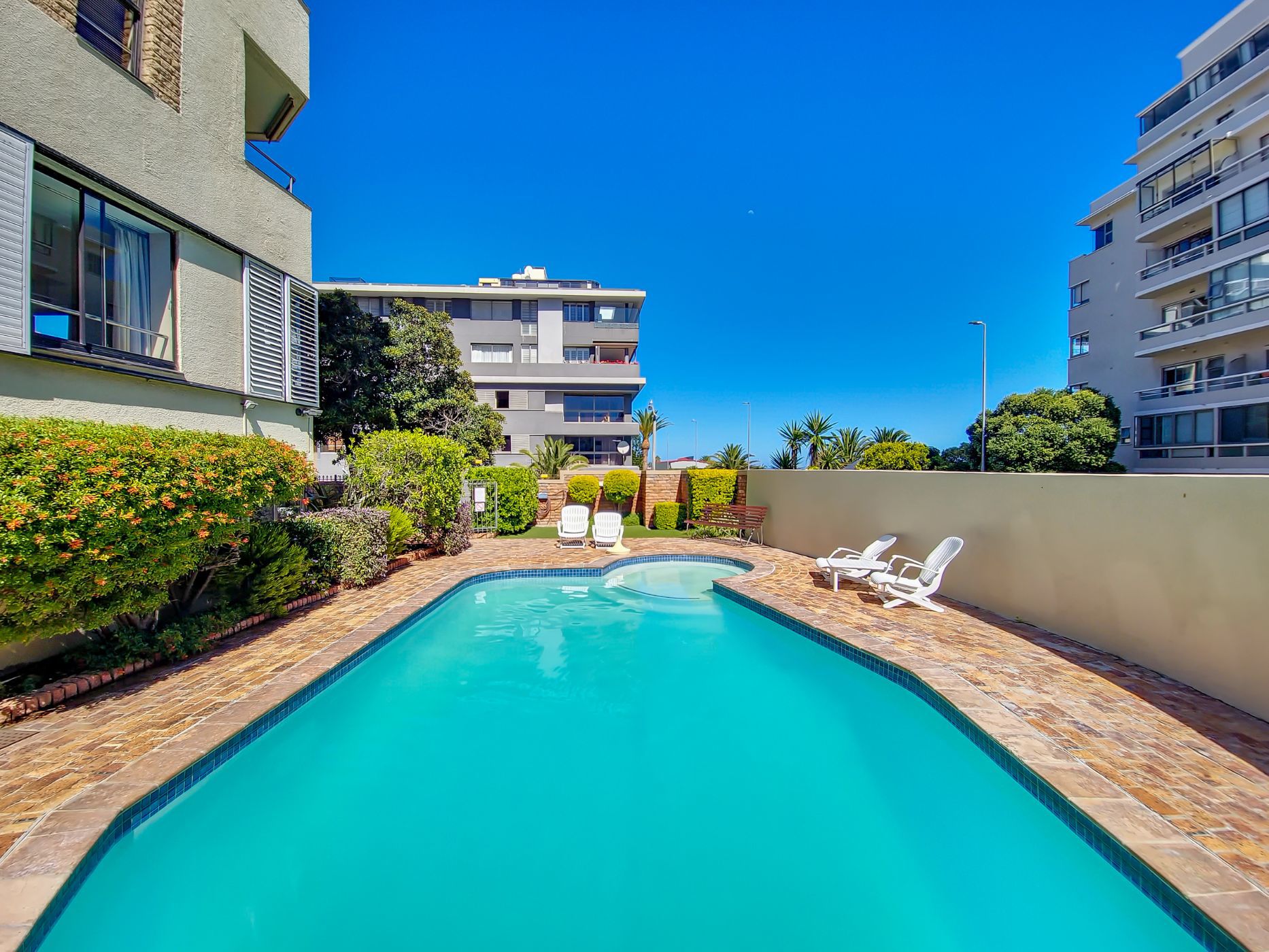 2 Bedroom Apartment For Sale Sea Point AS1607188 Pam Golding