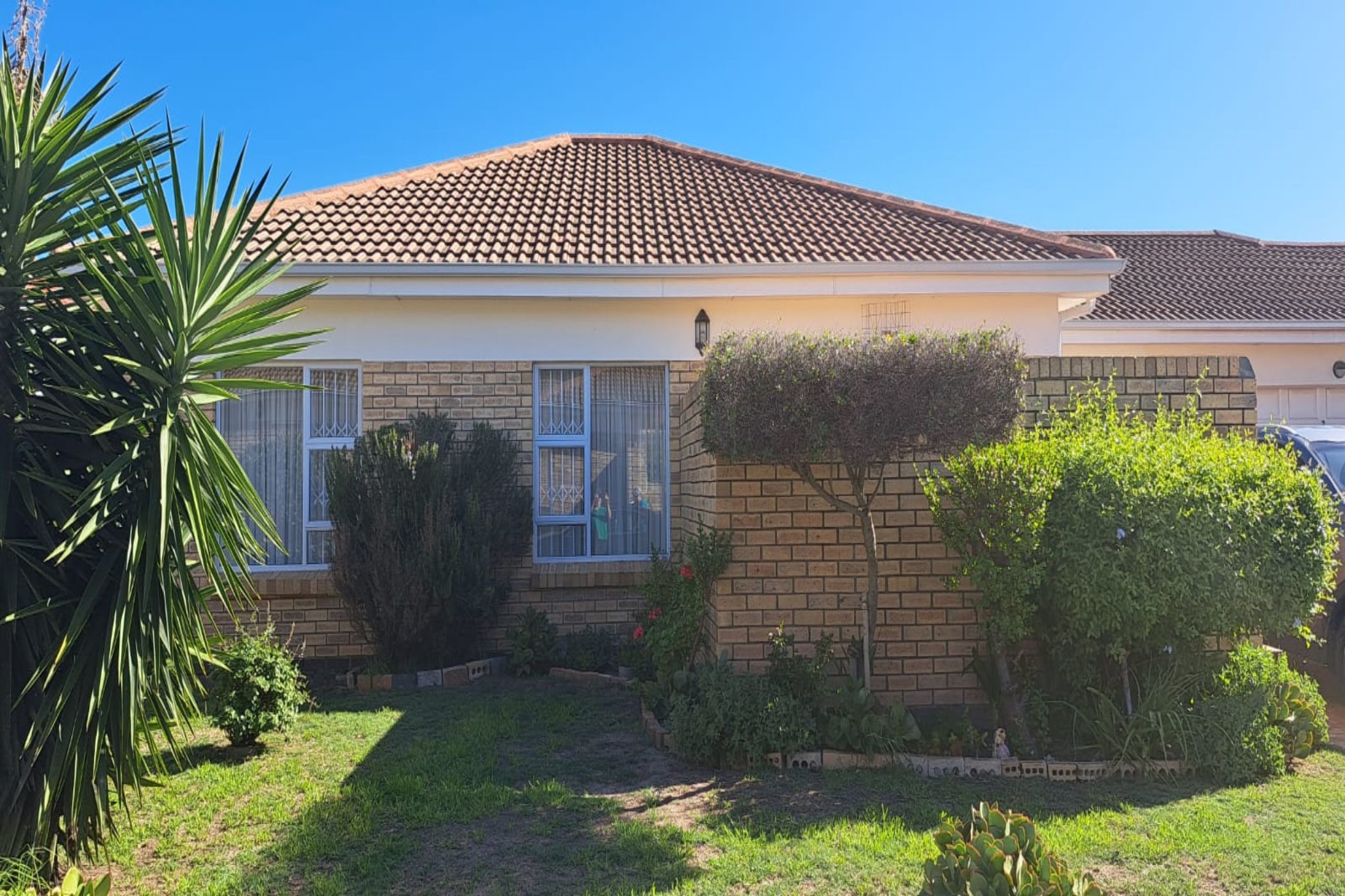 2 Bedroom Retirement Home For Sale Welgelegen (Parow) 1PLA1608518