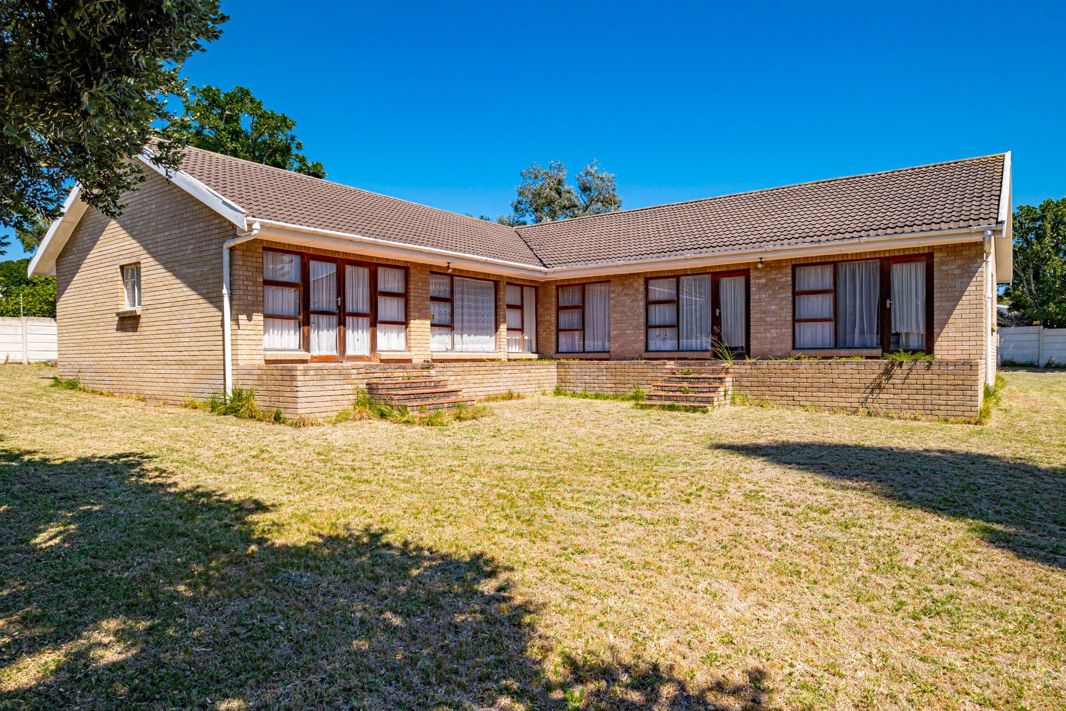 4 Bedroom House For Sale Walmer Heights 1PLZ1607908 Pam Golding Properties