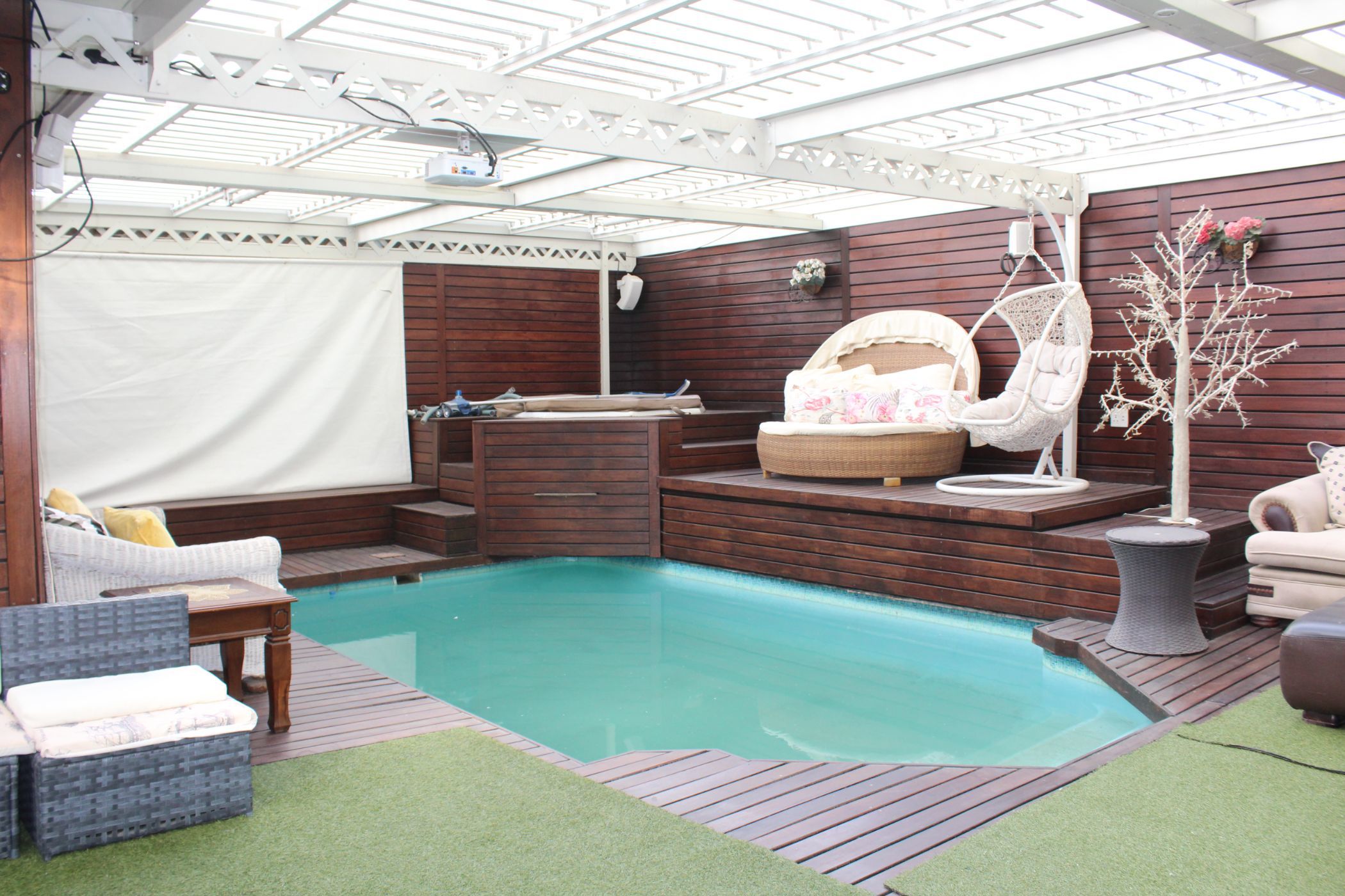 4 bedroom house for sale in Soneike