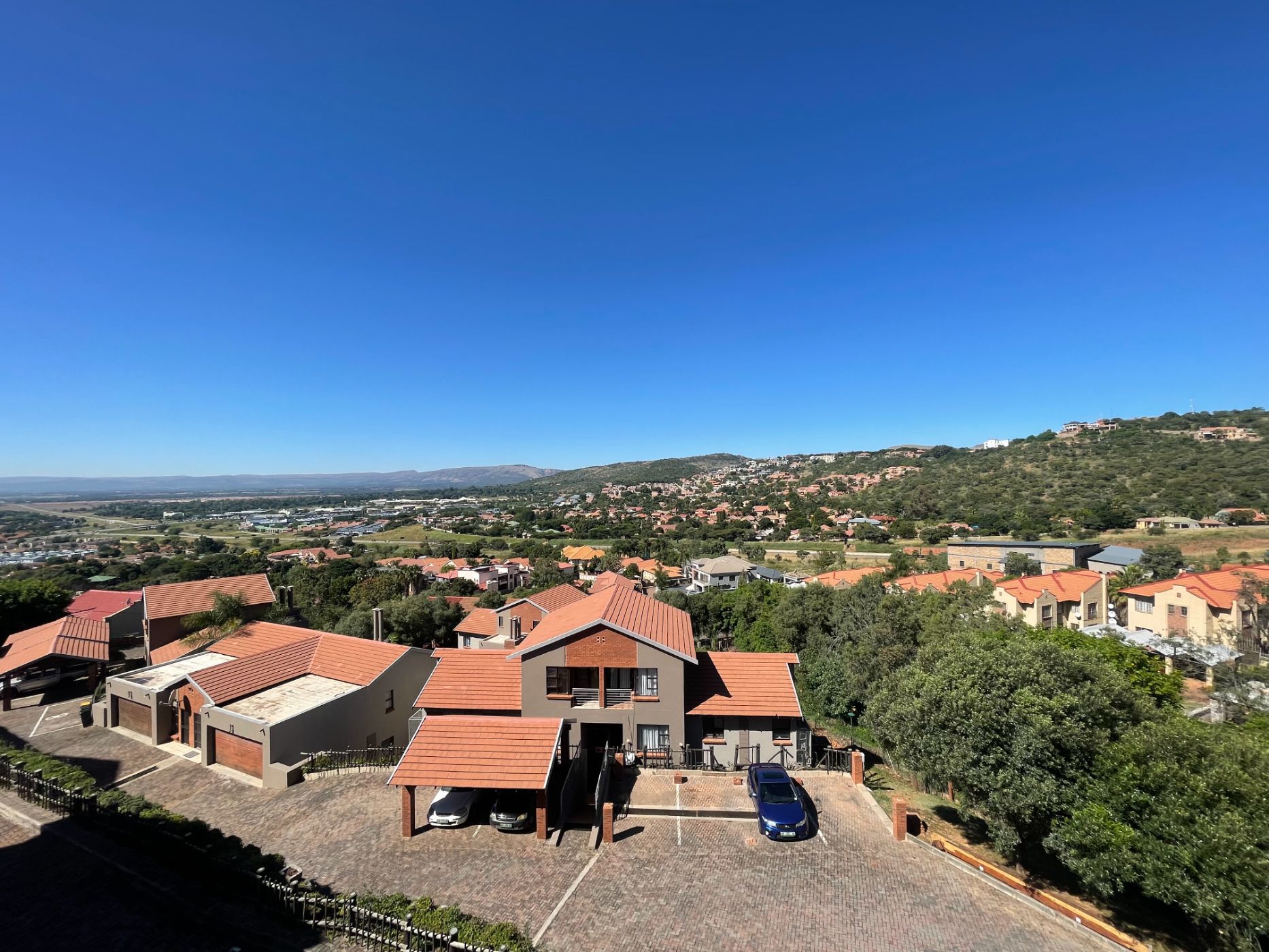 3 bedroom townhouse to rent in Azalea Park (Rustenburg)