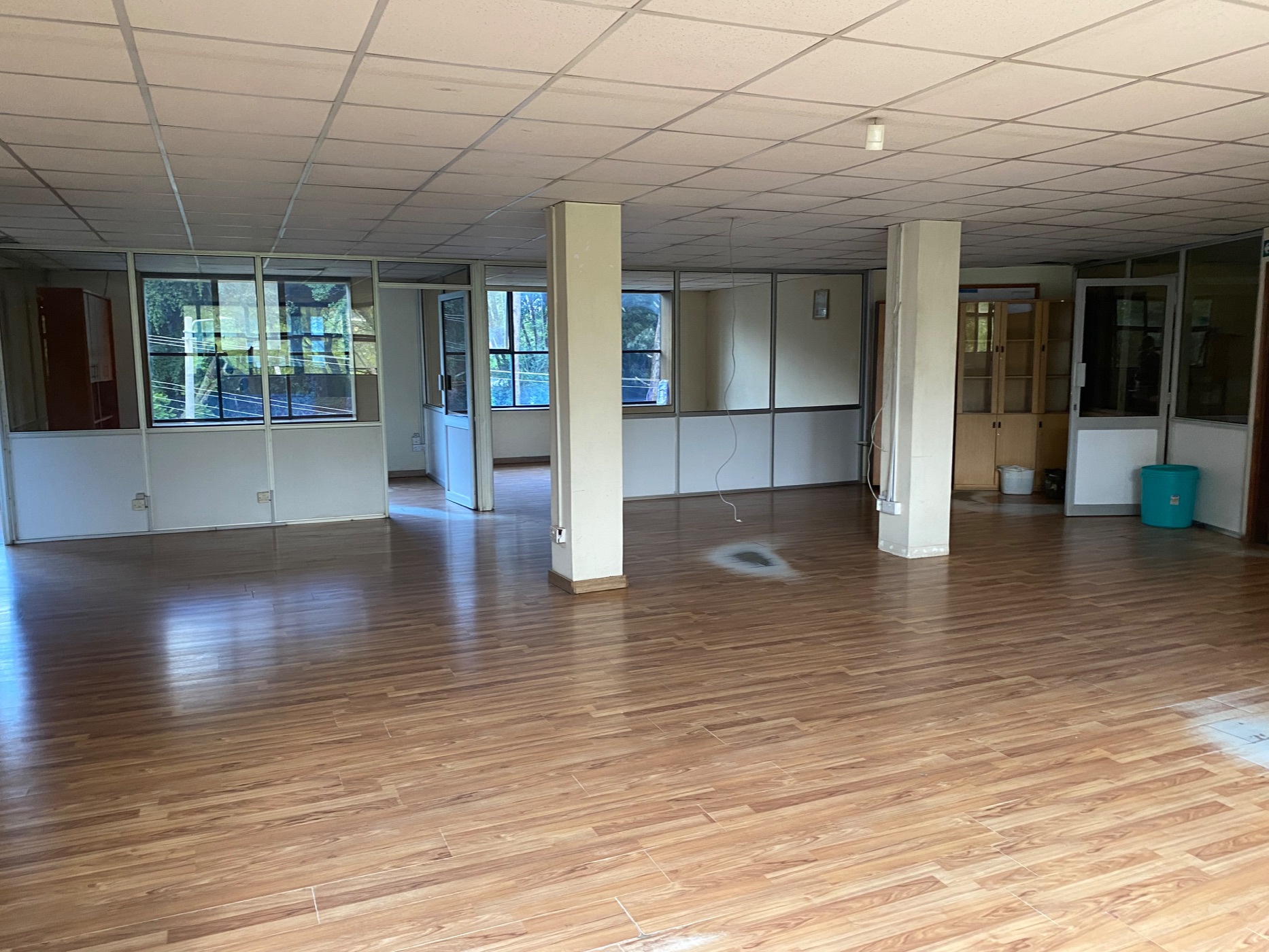 465 m&sup2; commercial building to rent in Kilimani (Kenya)