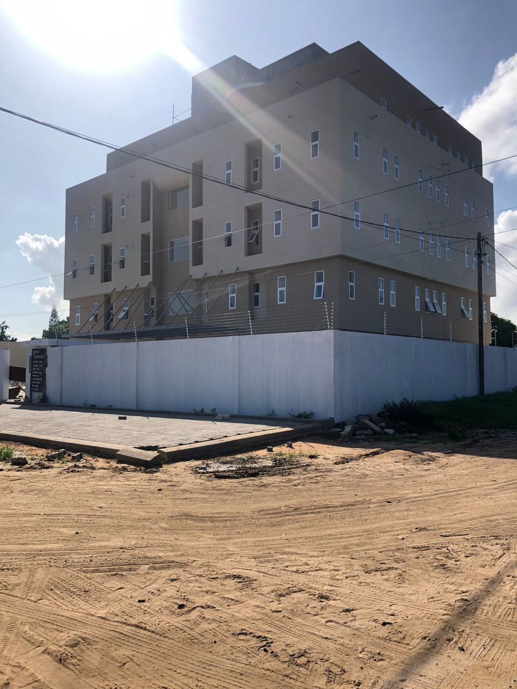 3600 m&sup2; commercial building for sale in Matola (Mozambique)