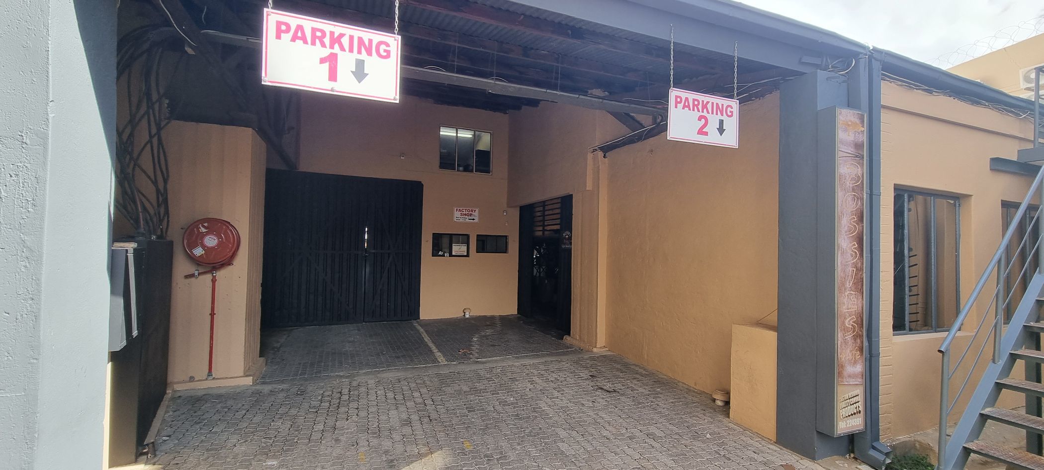 538 m&sup2; commercial industrial property for sale in Suiderhof (Namibia)