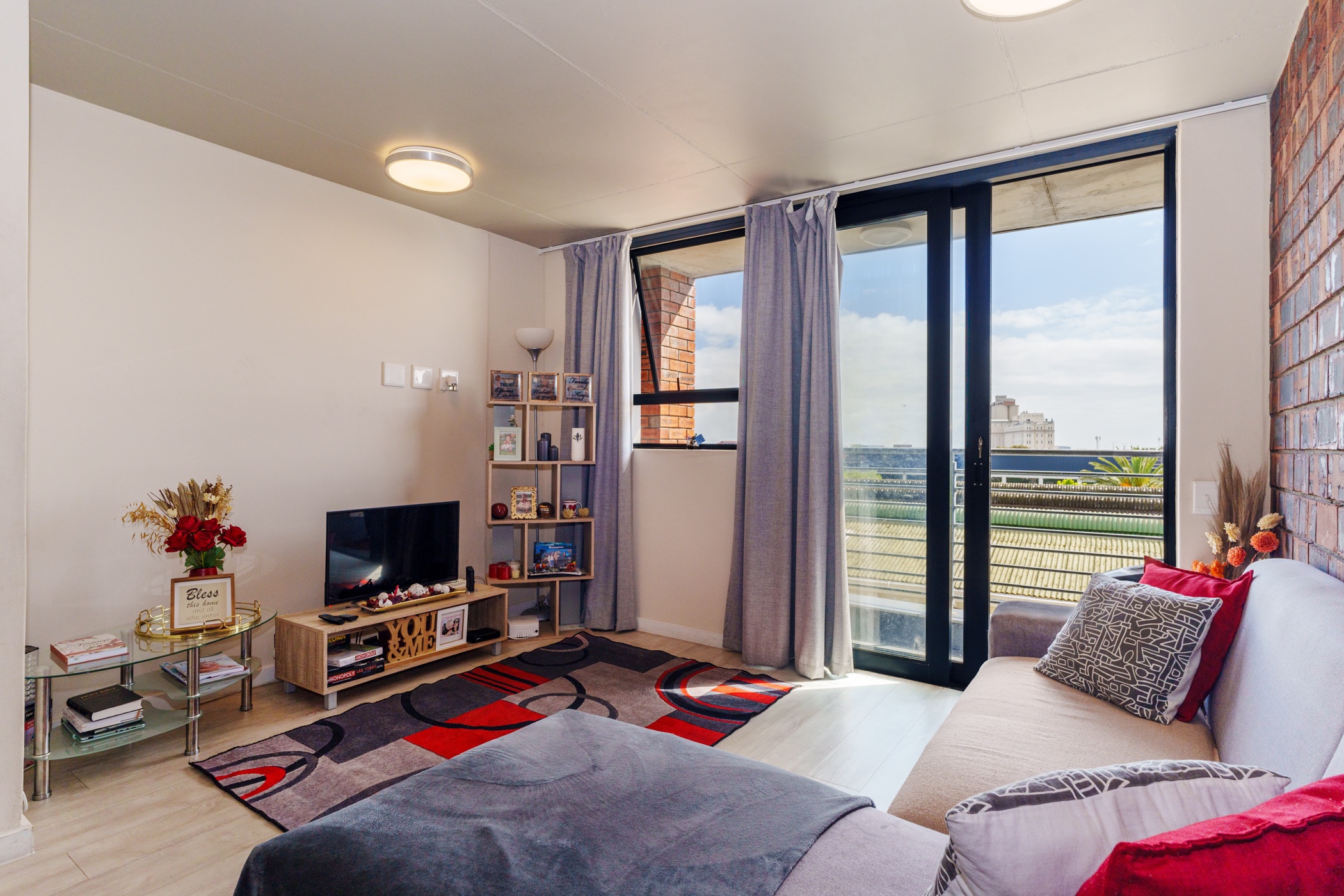 2 Bedroom Apartment For Sale Observatory (Cape Town) KW1610821