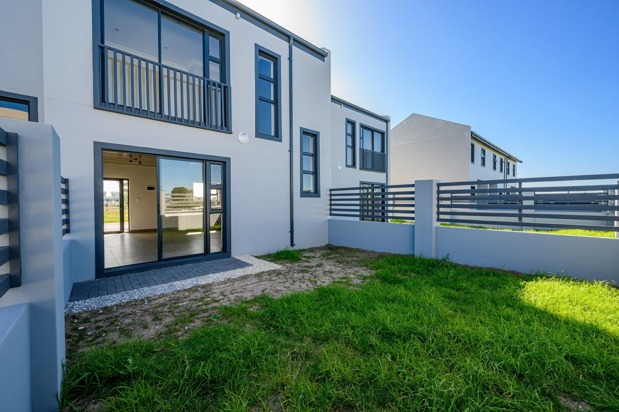 2 Bedroom Doublestorey House For Sale Parsons Vlei 1PLZ1611469