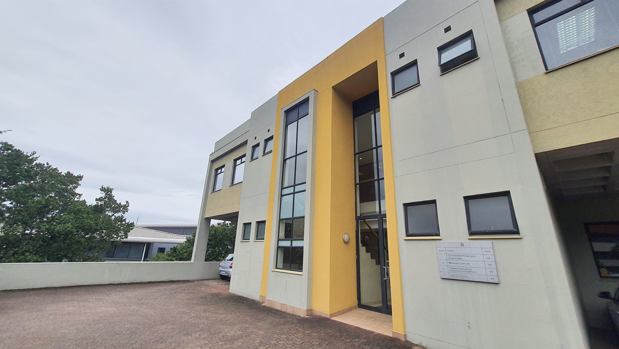 157 m2 Commercial Office For Sale Beverley Hills (Westville