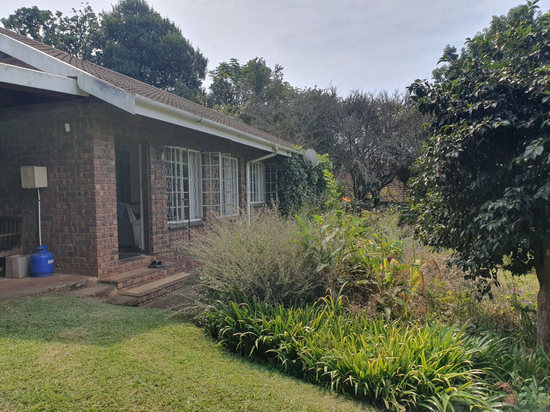 2 Bedroom Singlestorey House For Sale Howick Central 1PM1610984