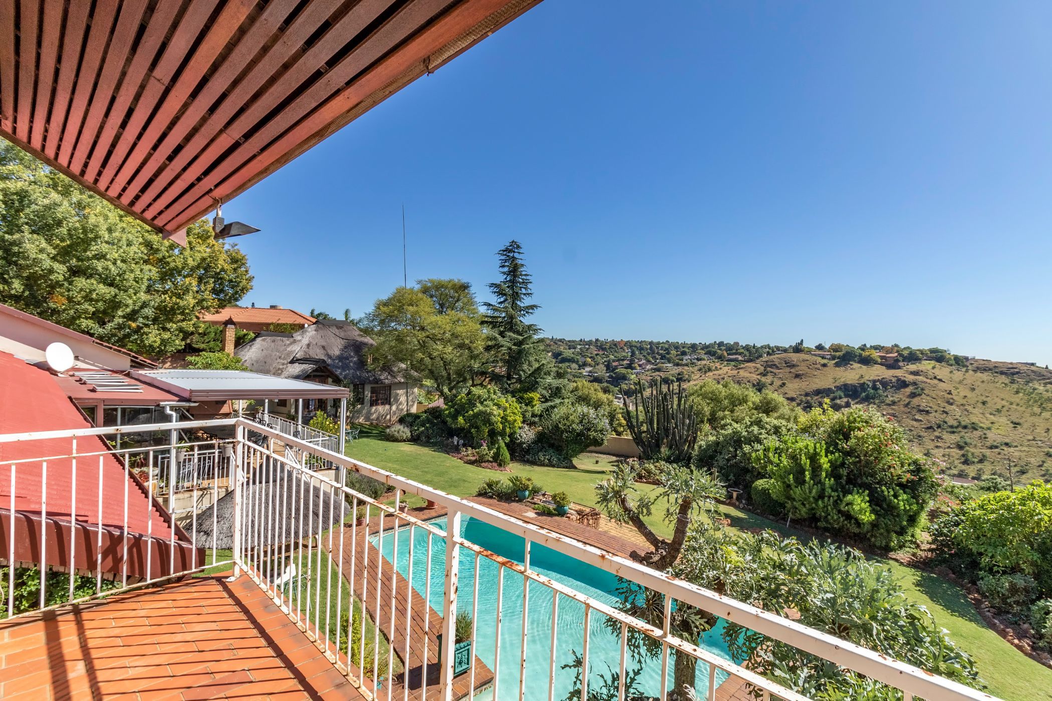 5 Bedroom House For Sale Florida Hills RAN1610376 Pam Golding