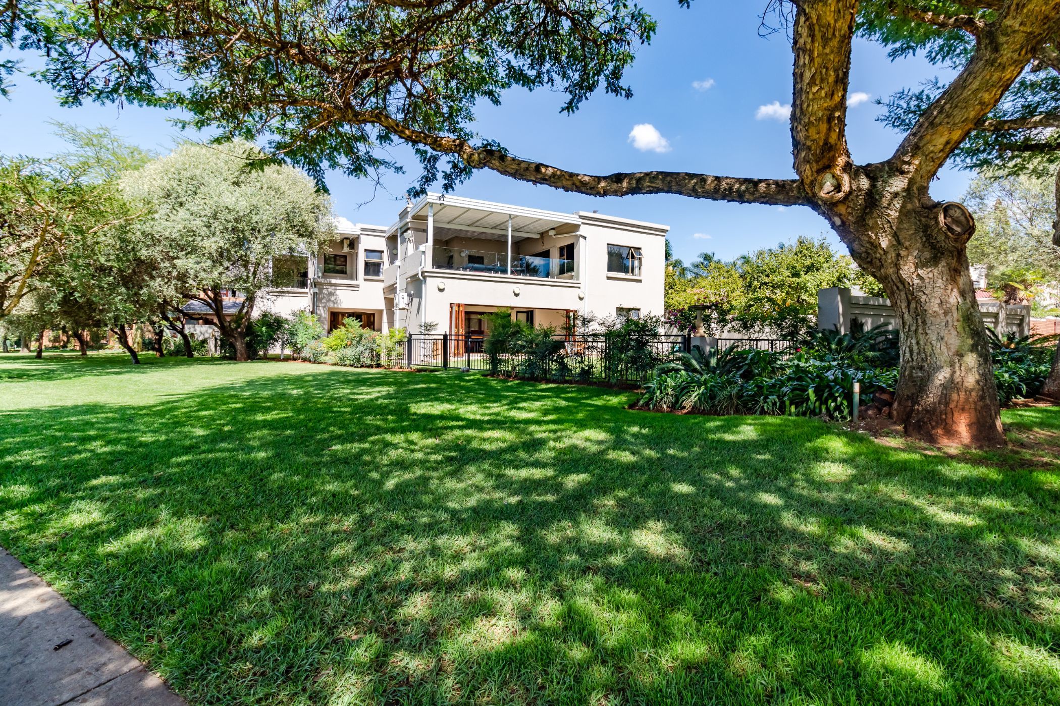 5 Bedroom House For Sale Centurion Golf Estate CN1609095 Pam