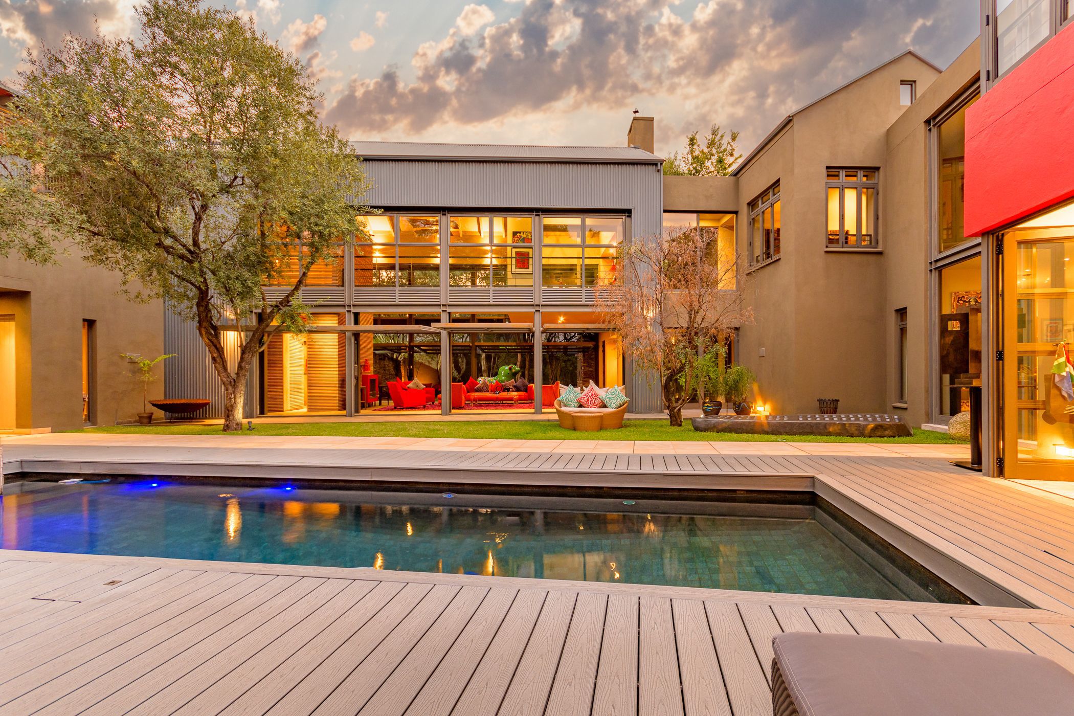 5 Bedroom House For Sale Morningside (Sandton) HP1610009 Pam