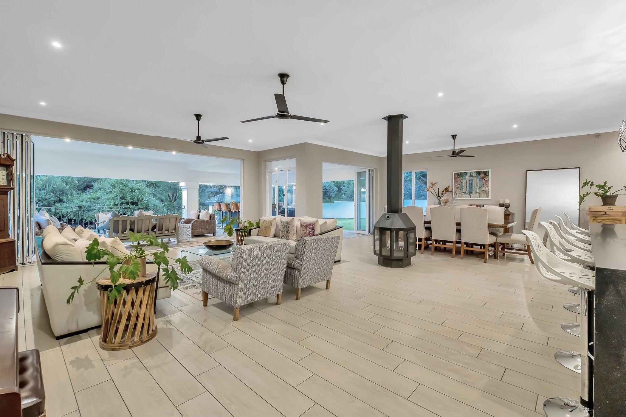 5 Bedroom House For Sale River Club (Sandton) HP1615034 Pam