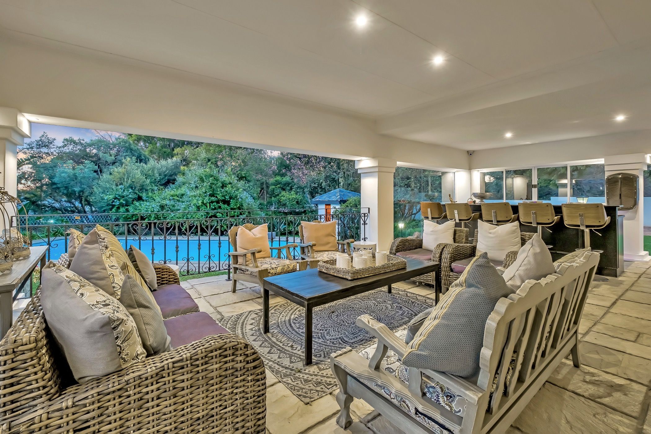 5 Bedroom House For Sale River Club (Sandton) HP1615034 Pam