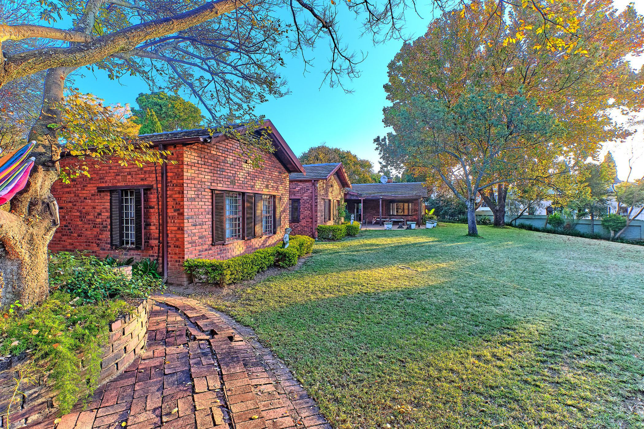 5 Bedroom House For Sale Bryanston HP1616069 Pam Golding Properties