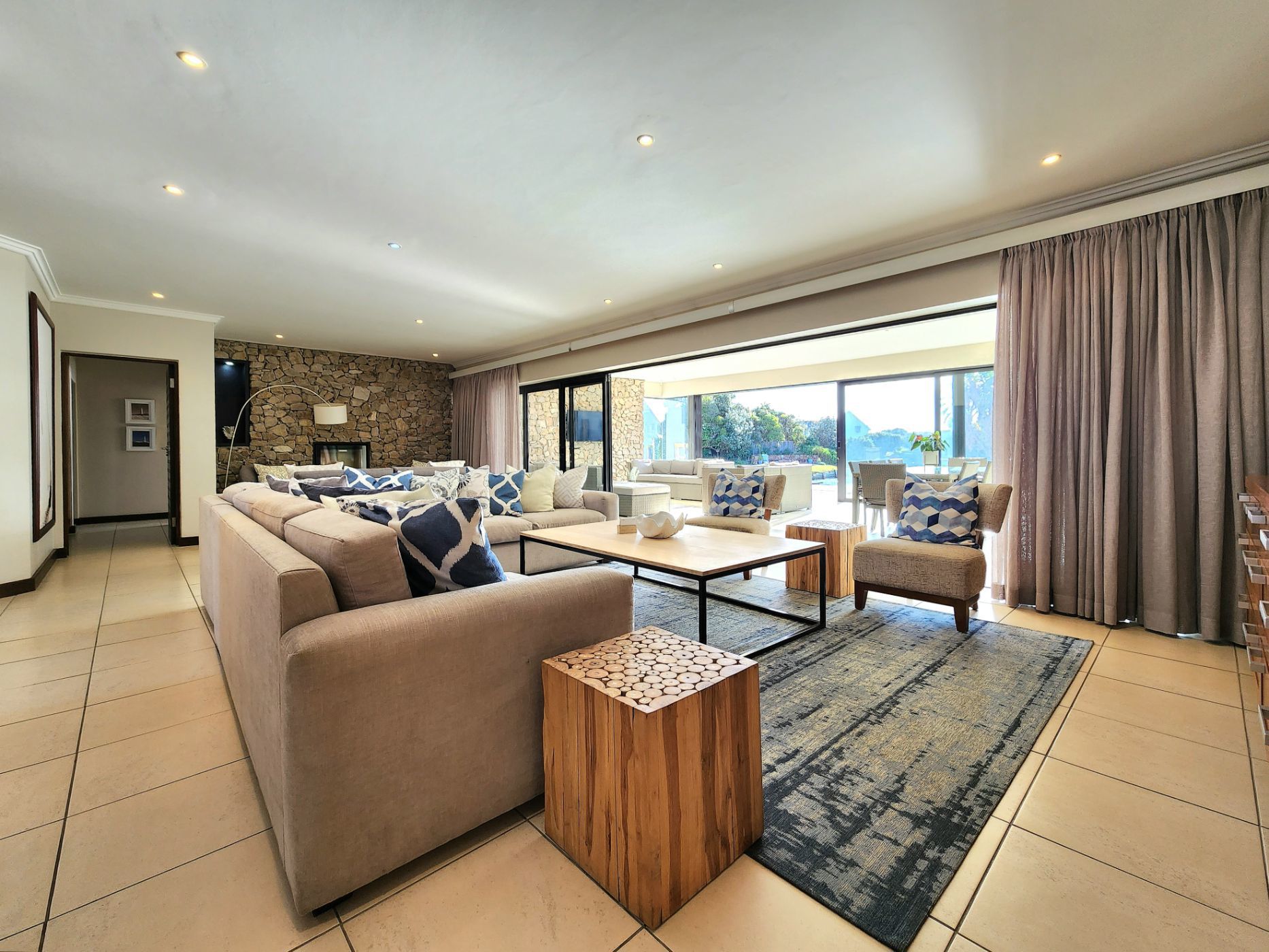 7 Bedroom Doublestorey House To Rent St Francis Bay 1SA1600638