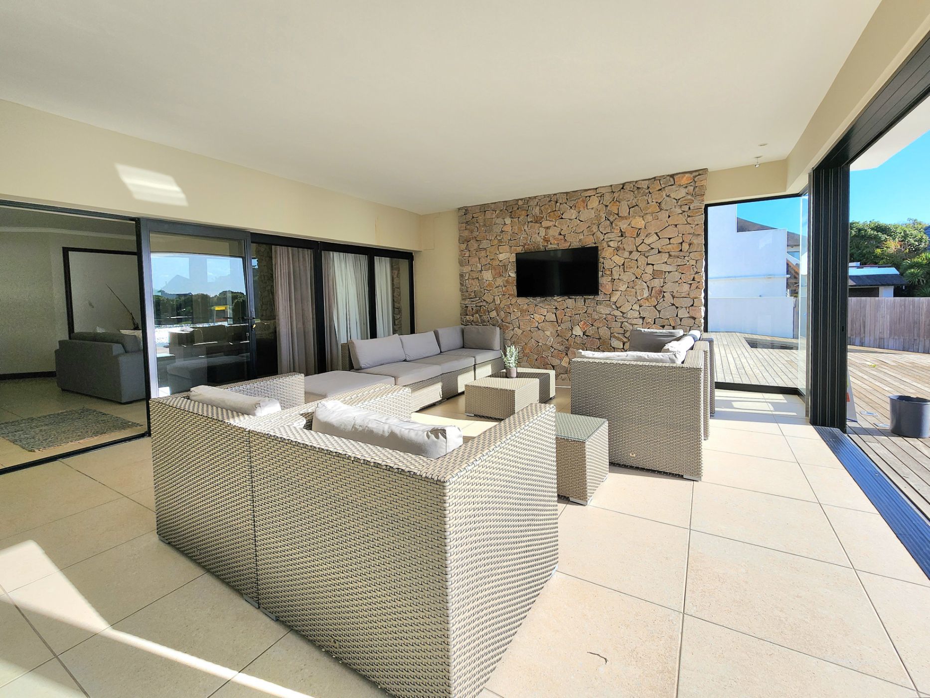 7 Bedroom Doublestorey House To Rent St Francis Bay 1SA1600638