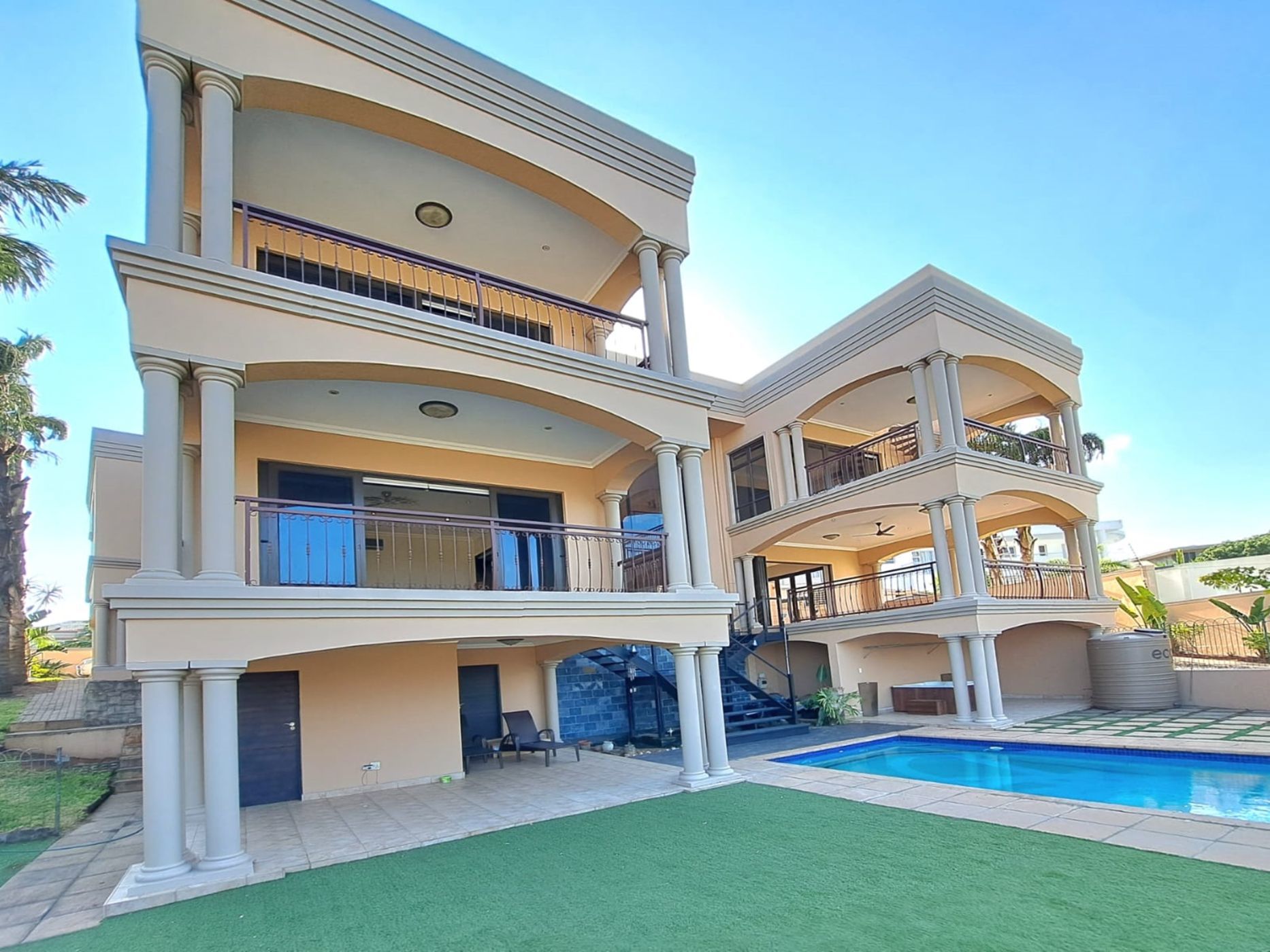 5 bedroom house for sale in uMhlanga Rocks