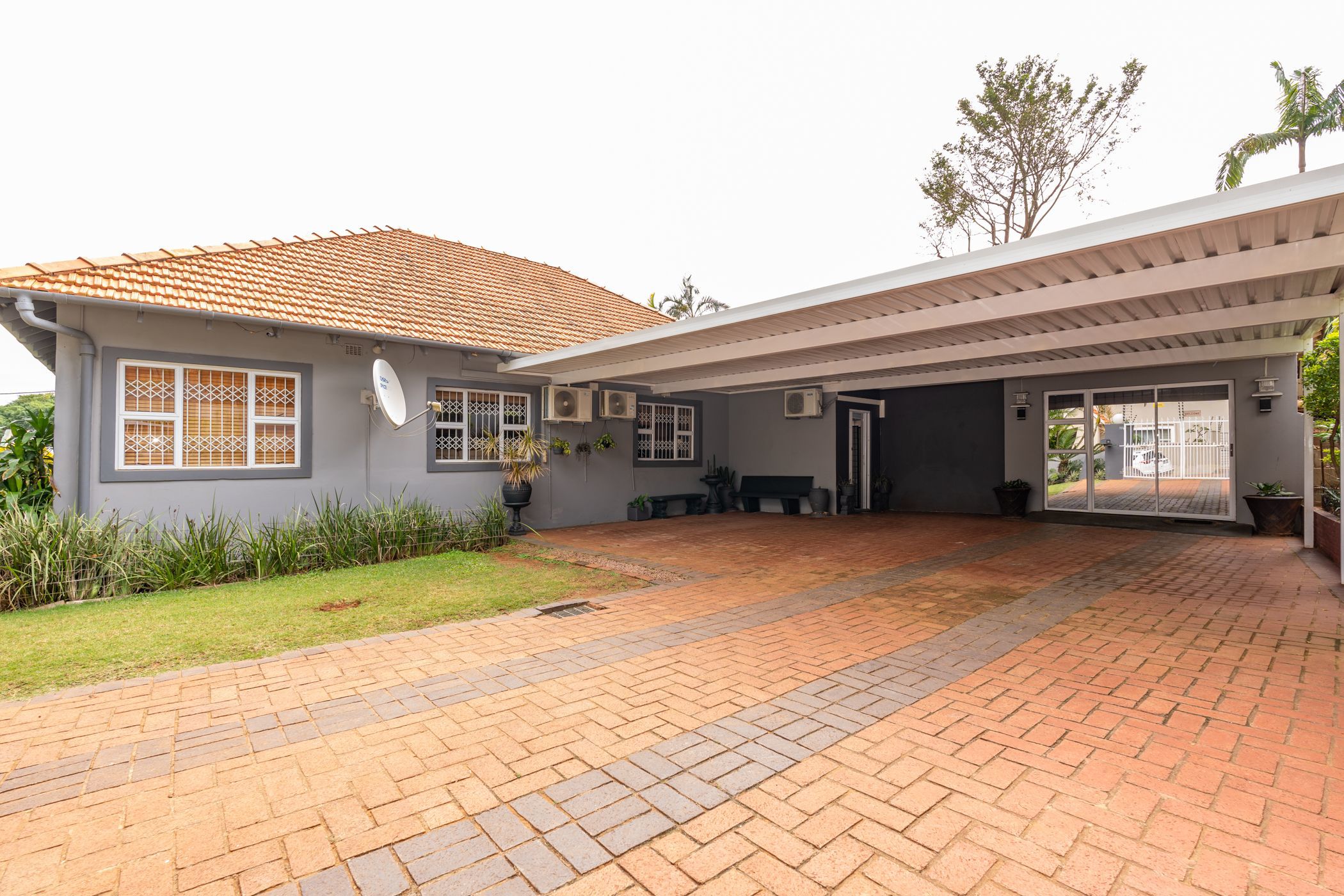 3 bedroom house for sale in Park Hill