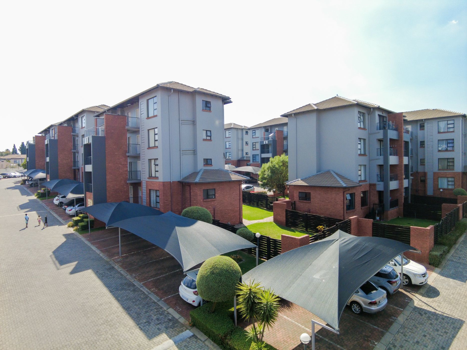 2 Bedroom Apartment For Sale Oakdene (Johannesburg) 1GV1542944 Pam Golding Properties